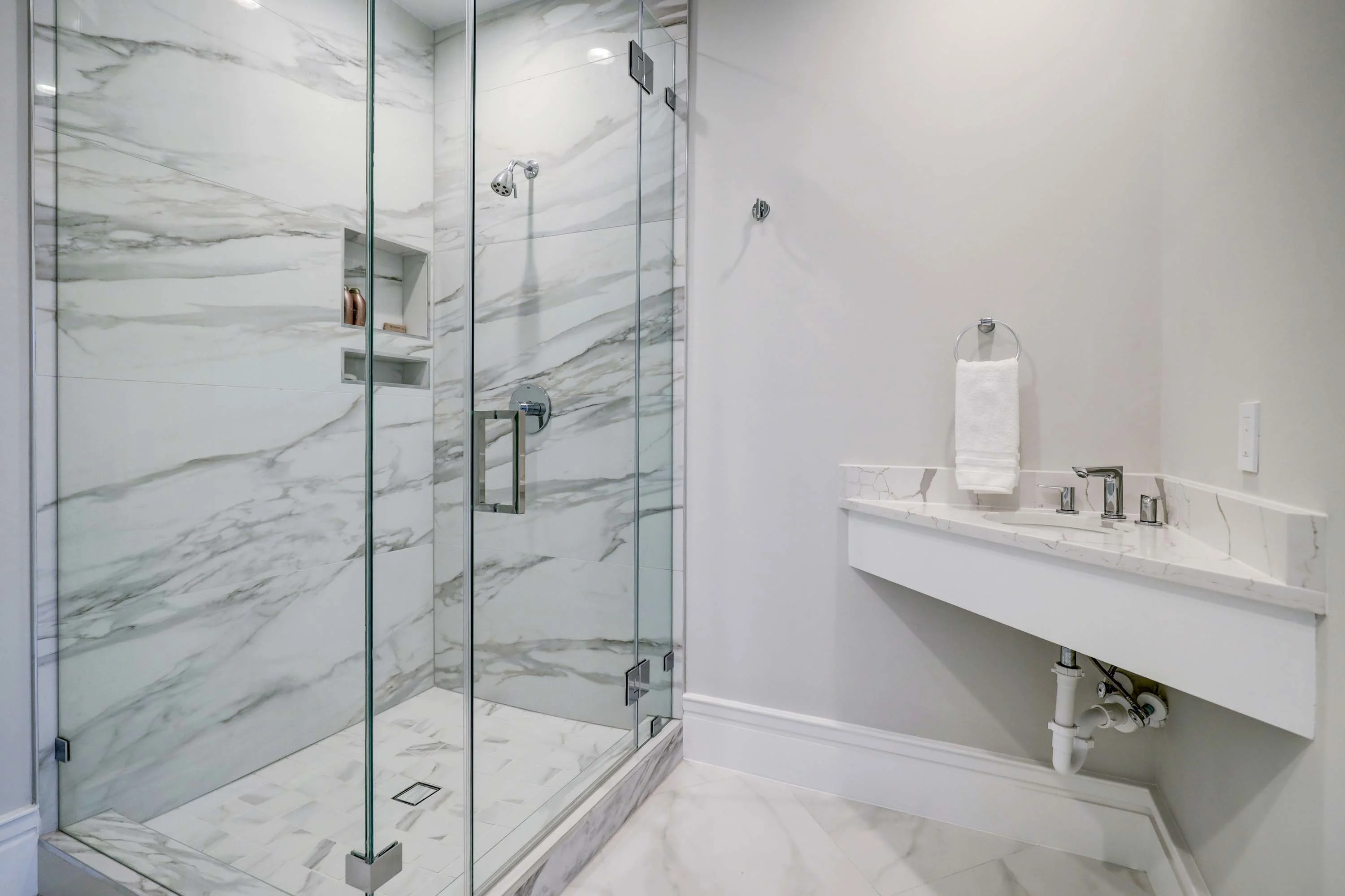 2501 Addison Road, Houston, Texas 77030 - 2501-addison-road-houston-texas32_zlrl1v
