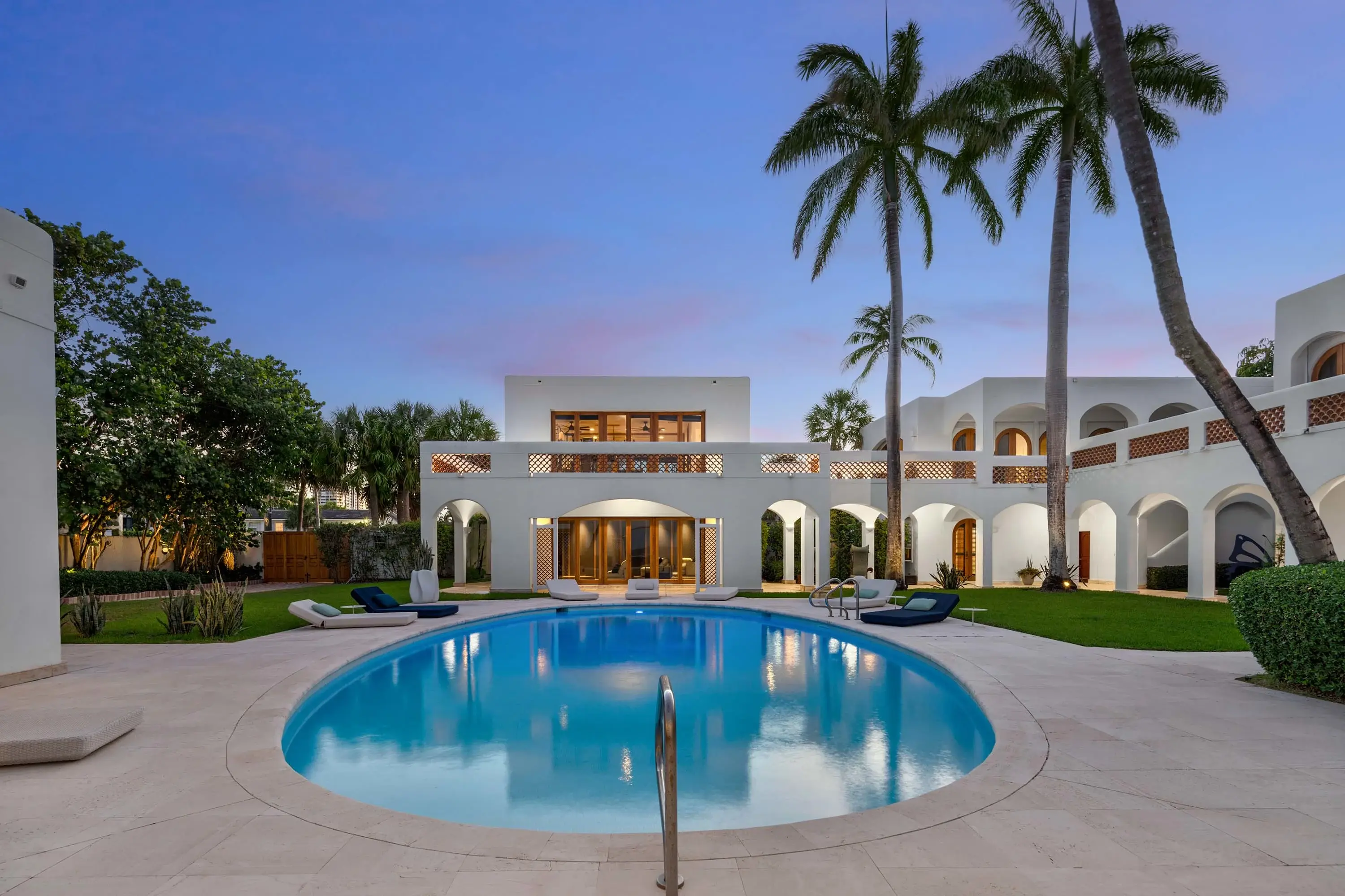 387 Ocean Boulevard, Golden Beach, Miami, Florida 33160 - 25_387_Ocean_Blvd_Golden_Beach_FL_g6fpw7