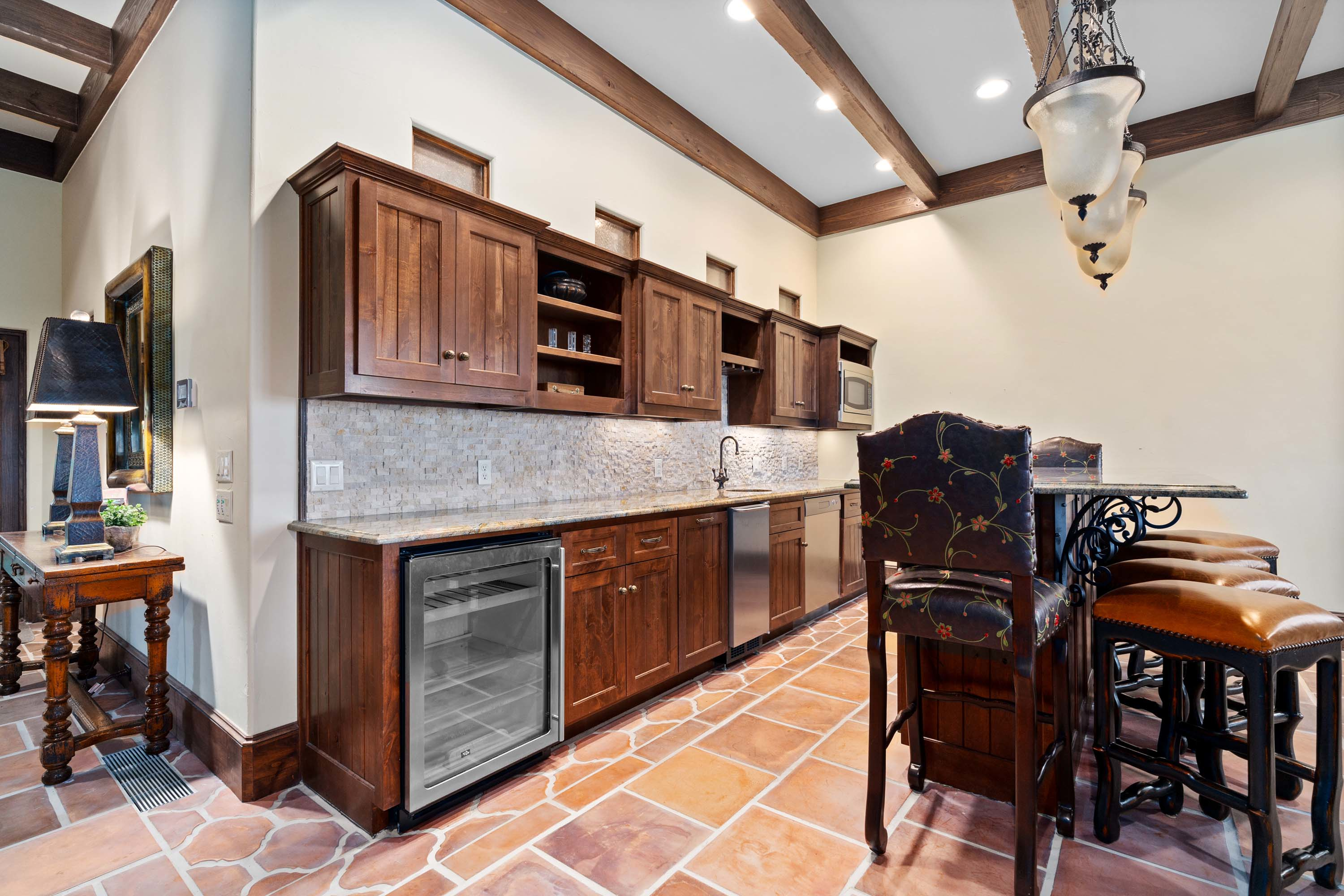 10 1011 Lakeview Point Drive - Luxury Real Estate - Concierge Auctions