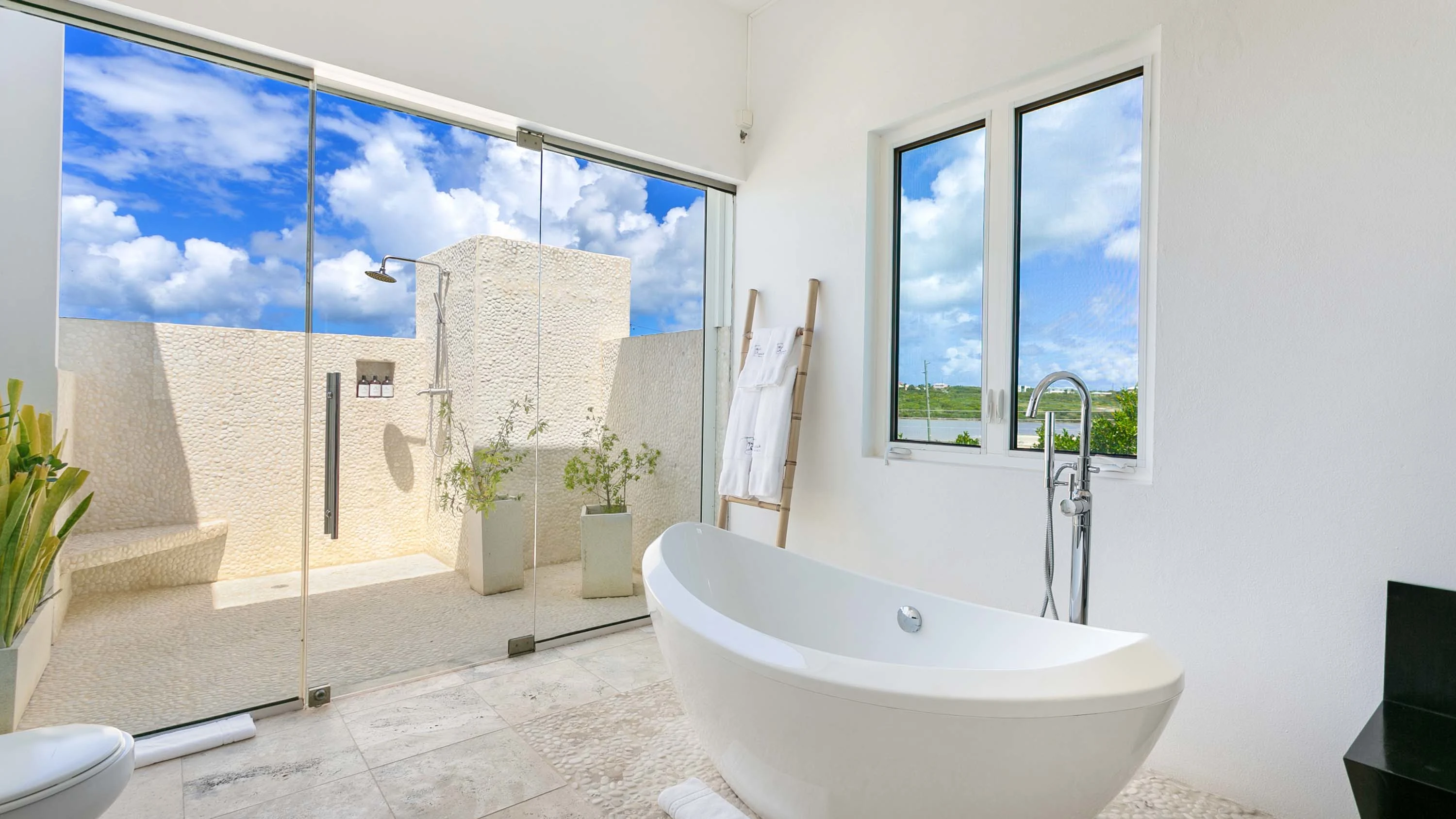 Gorgeous Beachfront Escape, Tequila Sunrise, Dropsey Bay , Anguilla - 21_-_TequilaSunriseVilla_PnkMko-17_rtvdpo