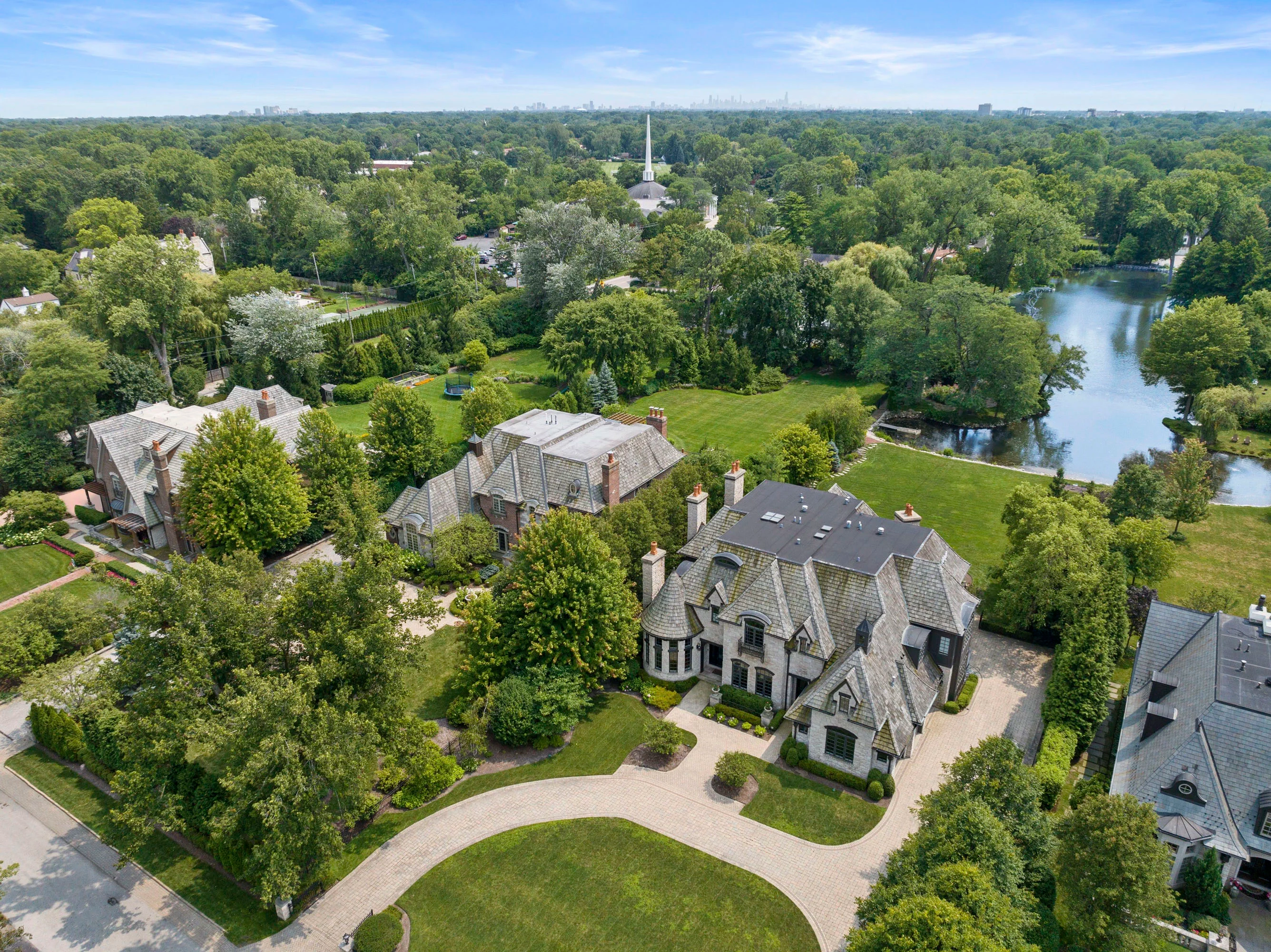 104 Longmeadow Road, Winnetka, Chicago Area, Illinois 60093 - 104_Longmeadow_Rd_03_ugzxzo