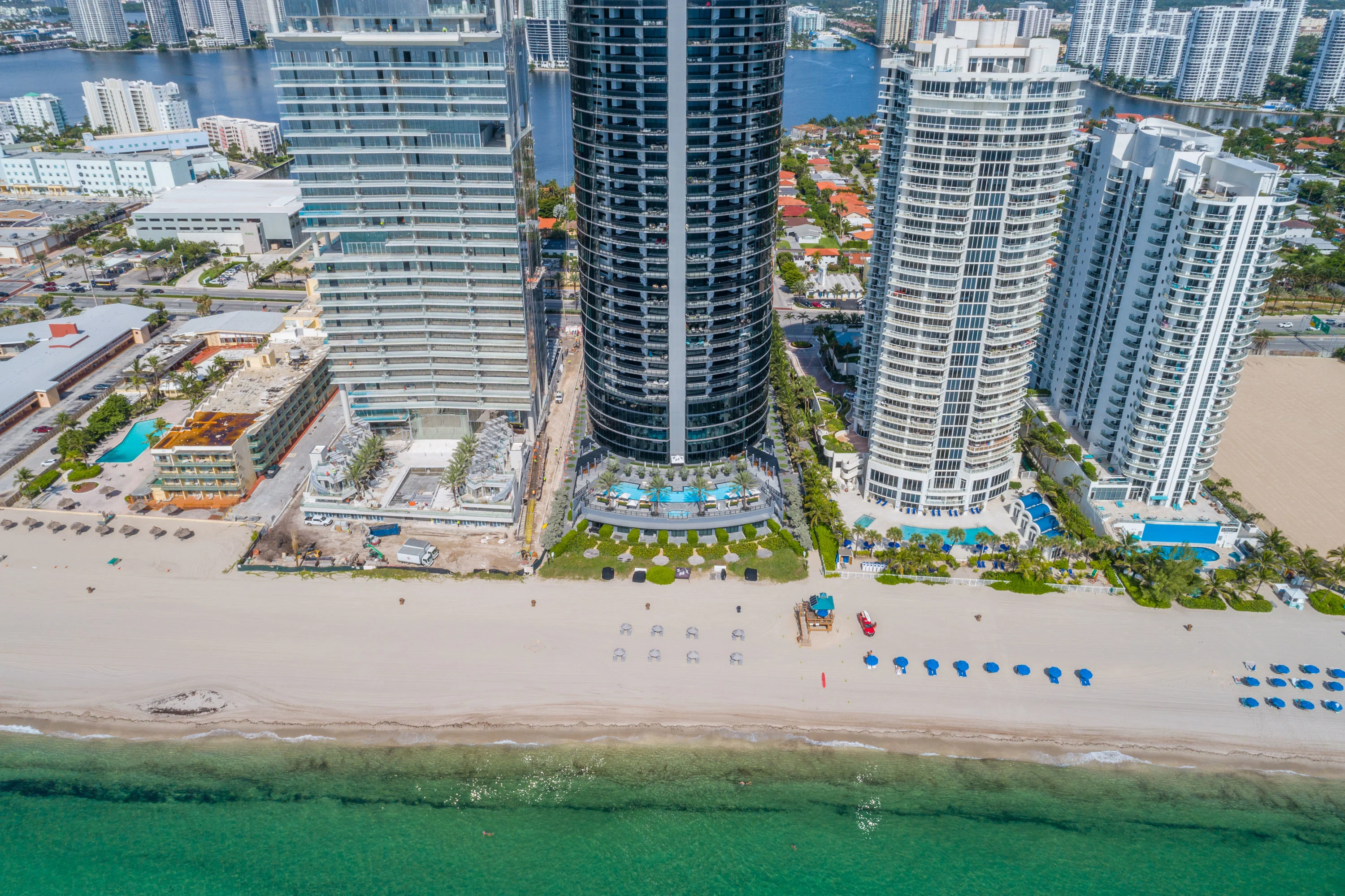 18555 Collins Ave, Apt 4603, Porsche Design Tower, Miami, Florida 33160 - 18555-collins-avenue-apartment-4603-sunny-isles-beach-florida43_l8dvew
