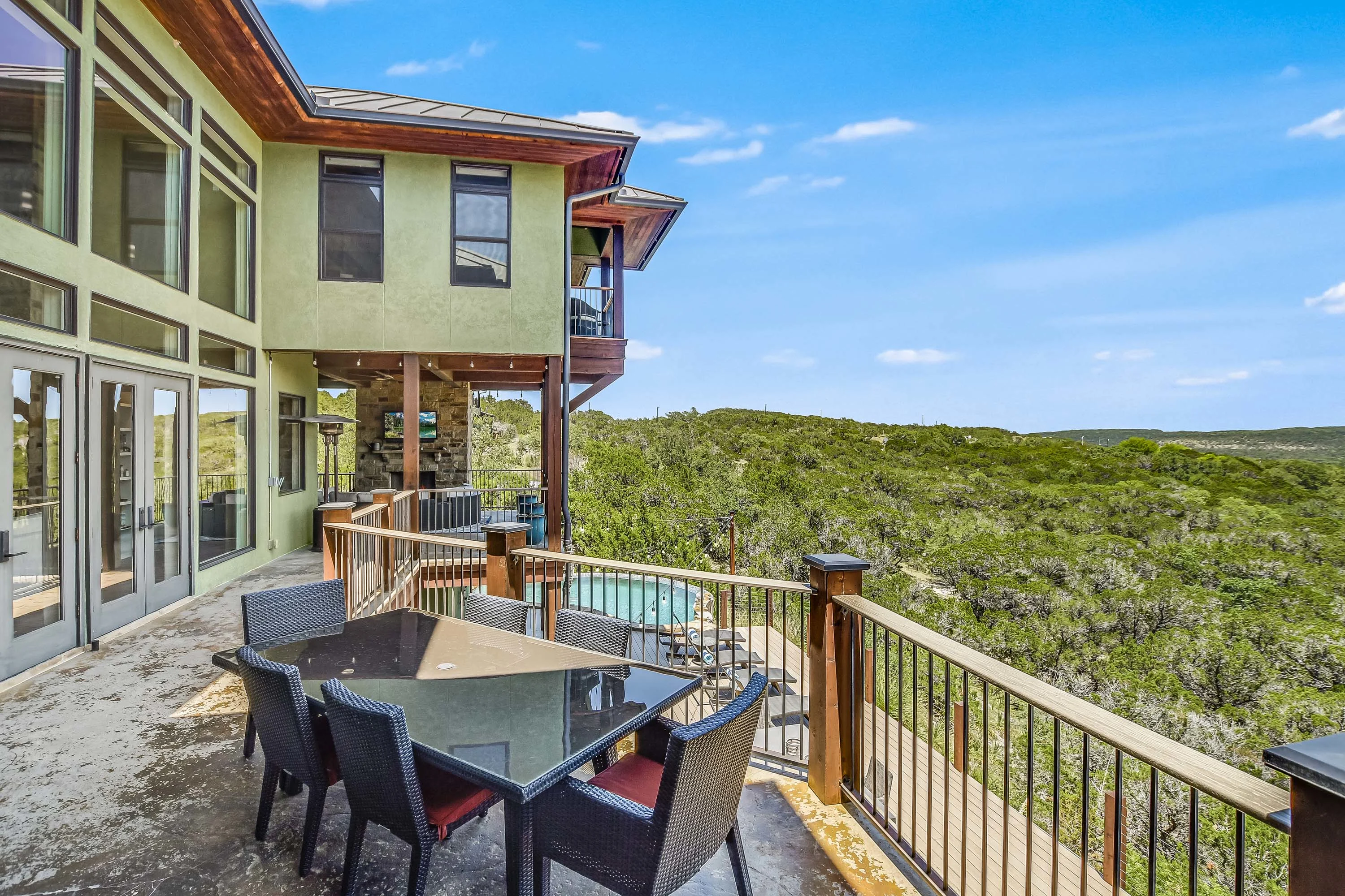 400 Hillview Road, Wimberley, Texas 78676 - 06_400_Hillview_Road_pkxwd3