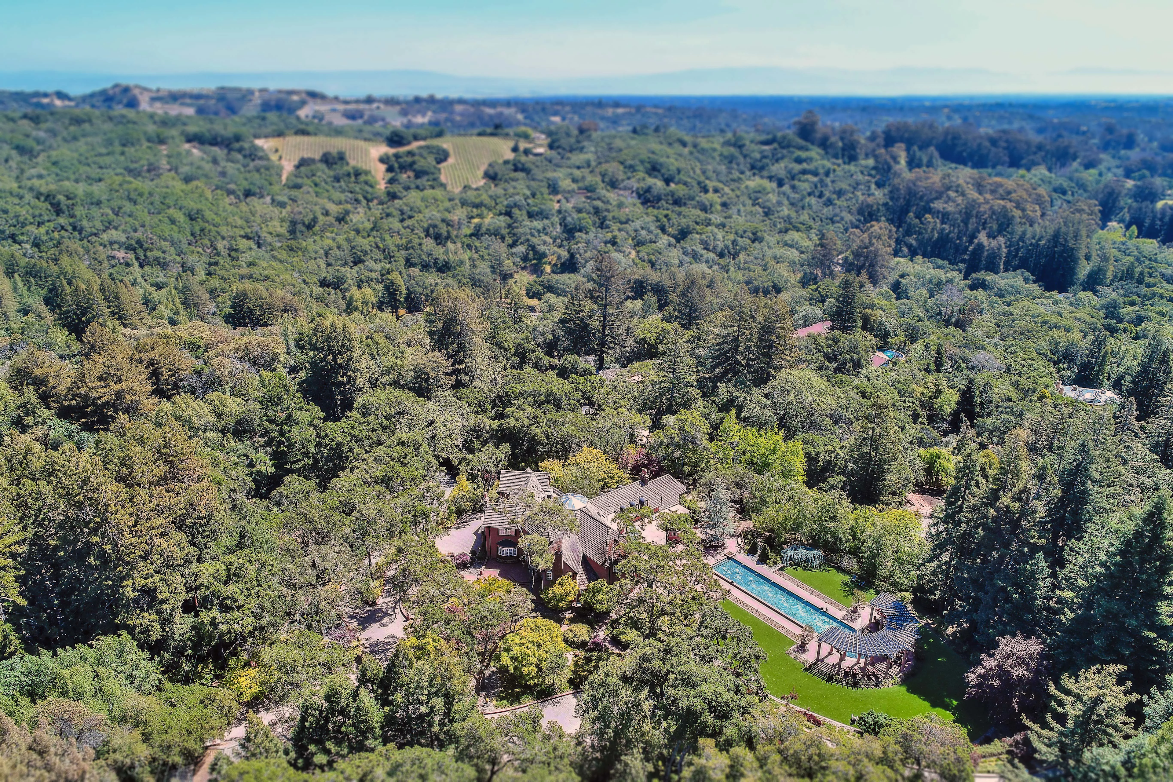 700 Kings Mountain Road, Woodside, California 94062 - 700-kings-mountain-road-woodside-california03HERO_sua7fa