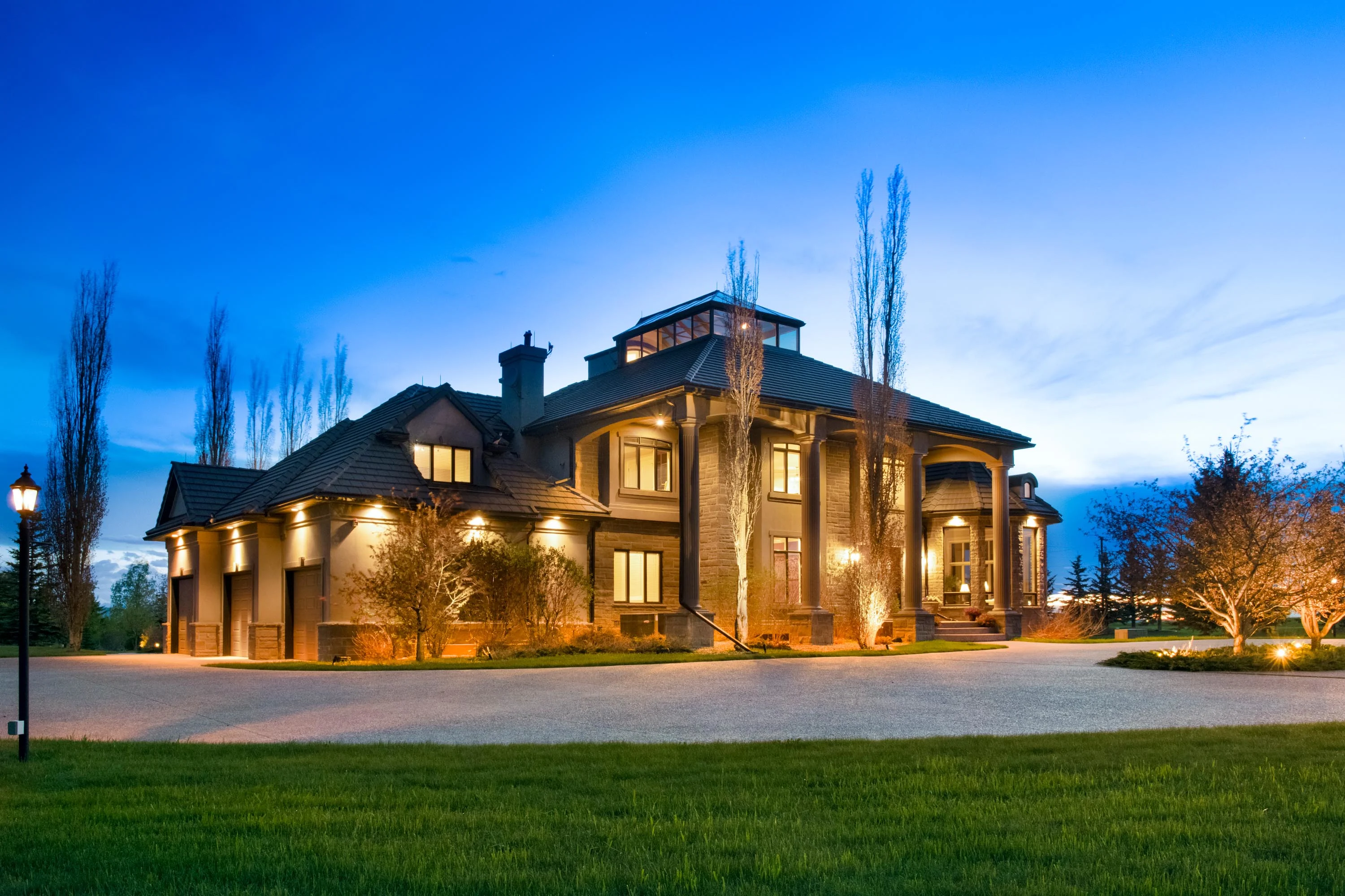 82031 202 Avenue West, Calgary, Alberta T1S 2X2, Canada - 82031-202-avenue-w-foothills-alberta-canada01_vnysrk