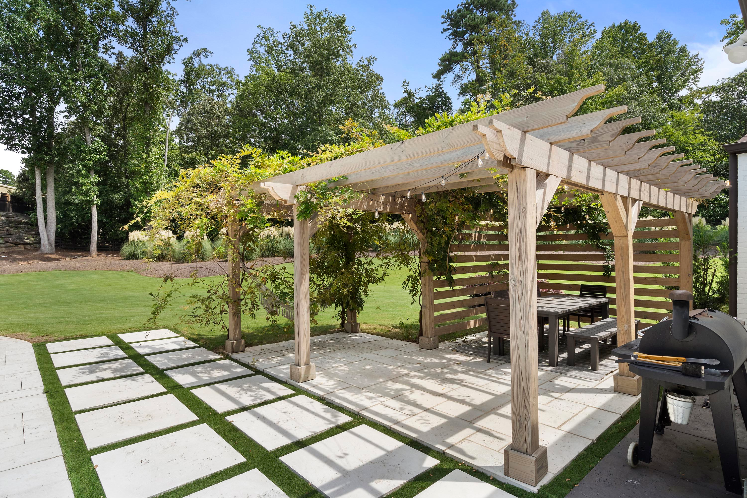 63 2242 Shoal Creek Rd - Luxury Real Estate - Concierge Auctions