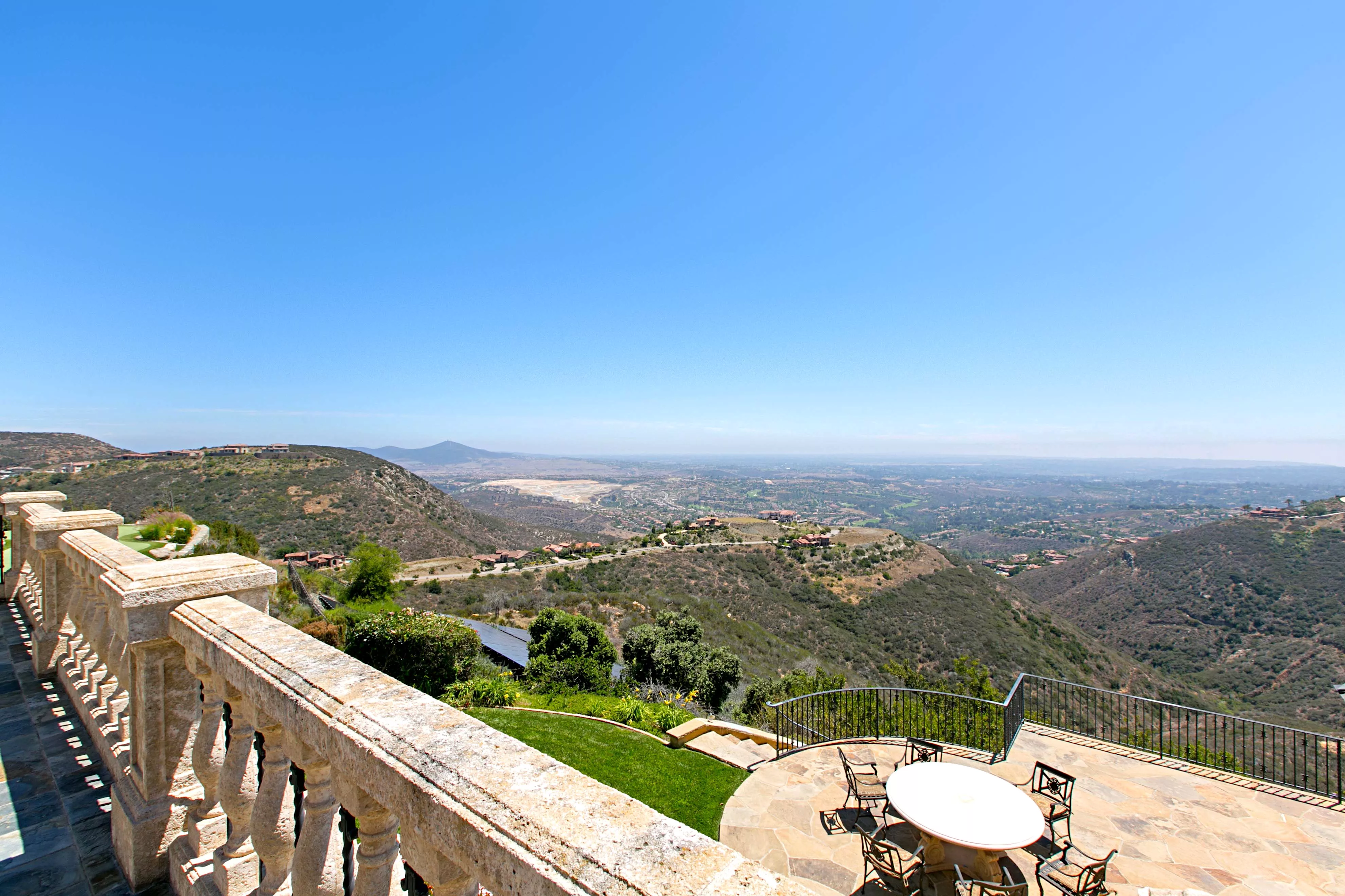 18441 Via Ambiente, Rancho Santa Fe, California 92067 - 18441-via-ambiente-rancho-santa-fe21_ugdgn4