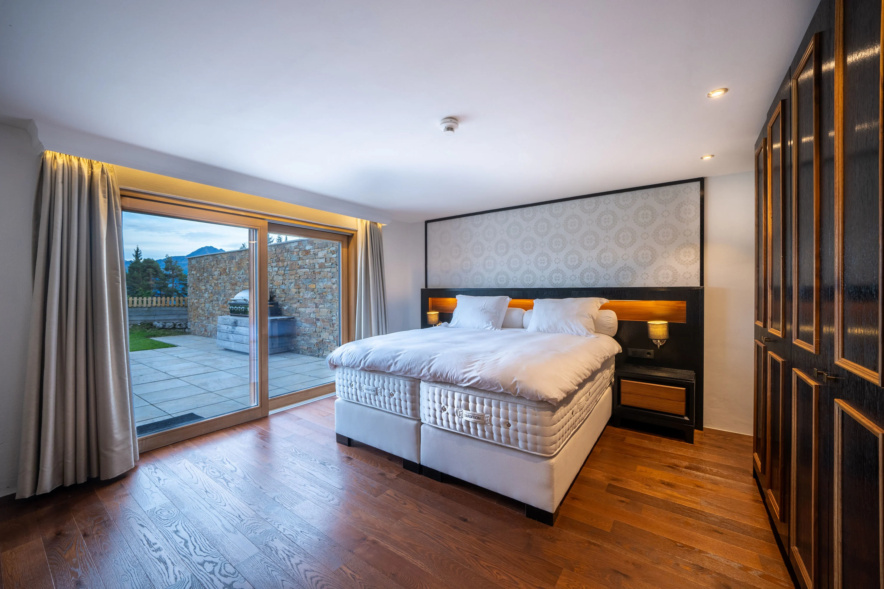 Luxury Mountain Chalet, Seefeld, Austrian Alps, Tirol , Austria - luxury-mountain-chalet-tirol-seefeld-austria30_j6diyd
