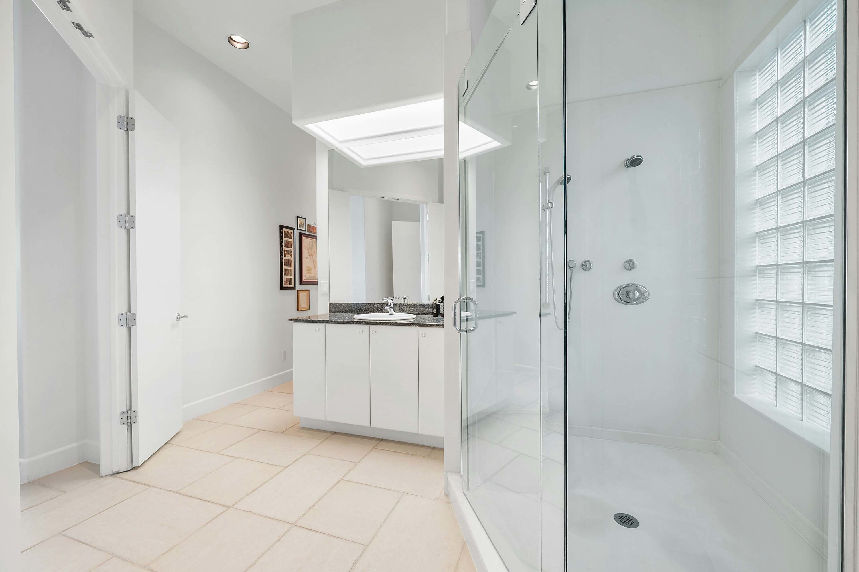 18 21808 Briarcliff Drive - Luxury Real Estate - Concierge Auctions