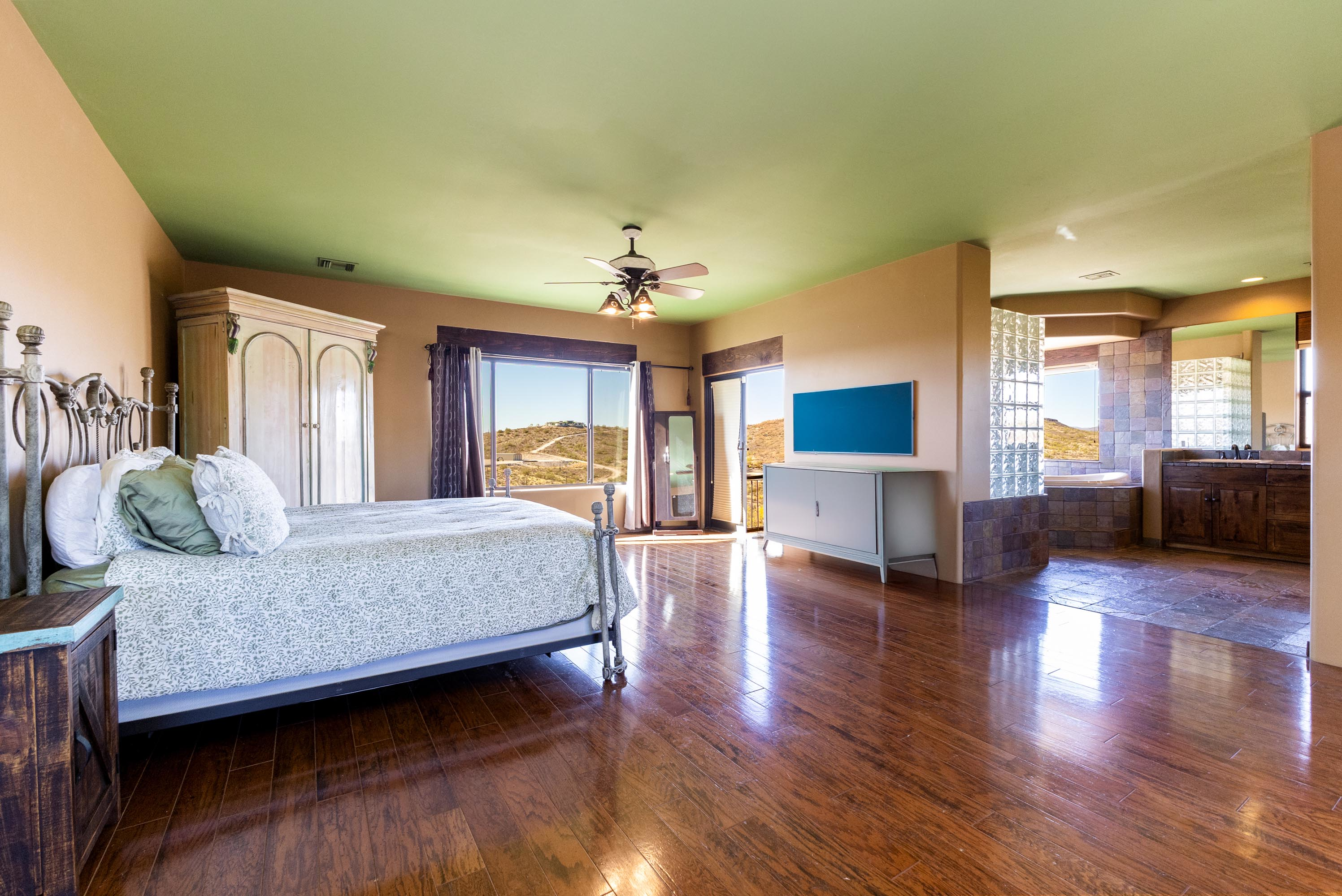 21 14426 N Vista Del Oro - Luxury Real Estate - Concierge Auctions