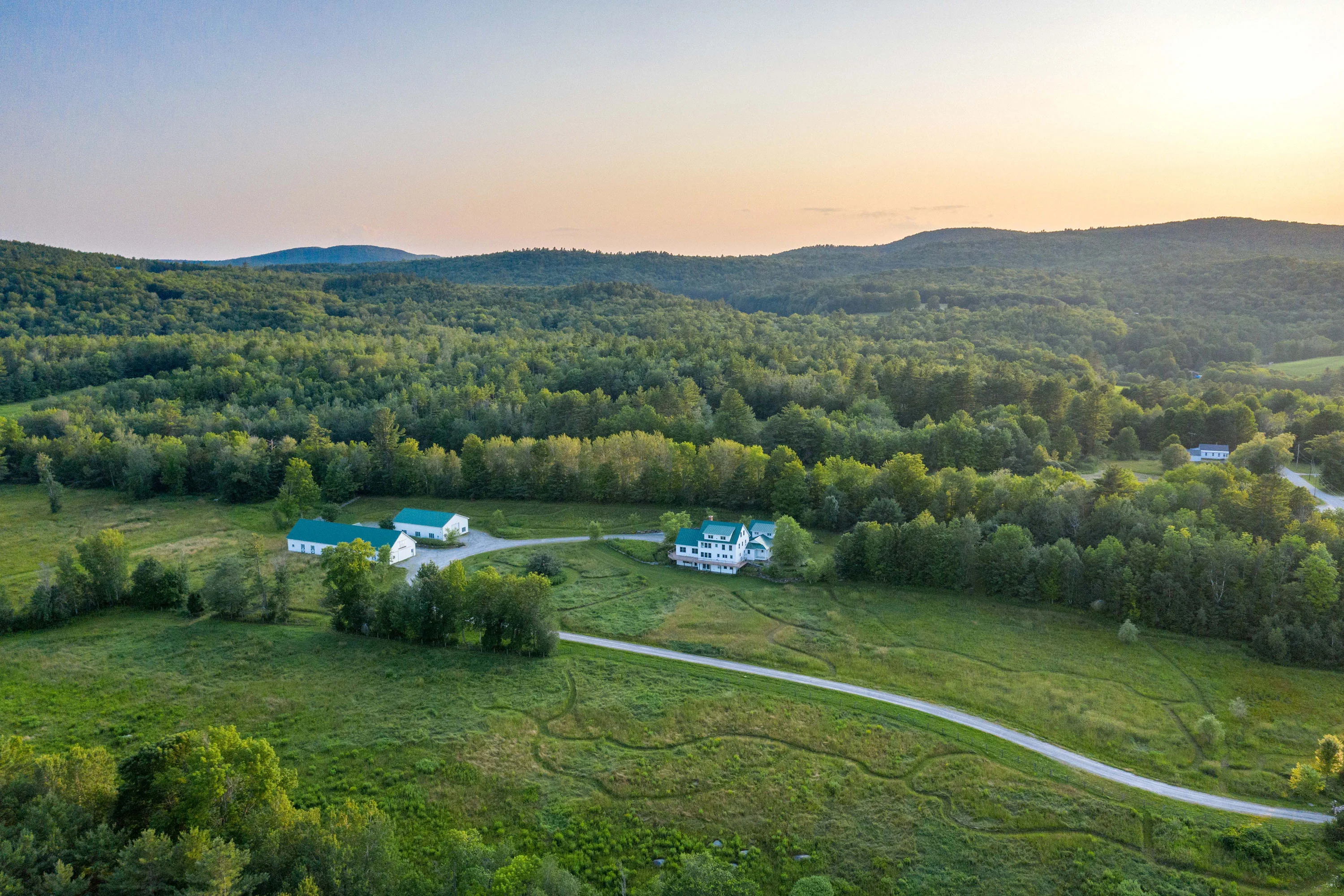 Black Dog Farm, 593 Lear Hill Rd, Dartmouth - Lake Sunapee Region, New Hampshire 03773 - black-dog-farm-593-lear-hill-rd-near-sunapee-new-hampshire-49_snvrzo