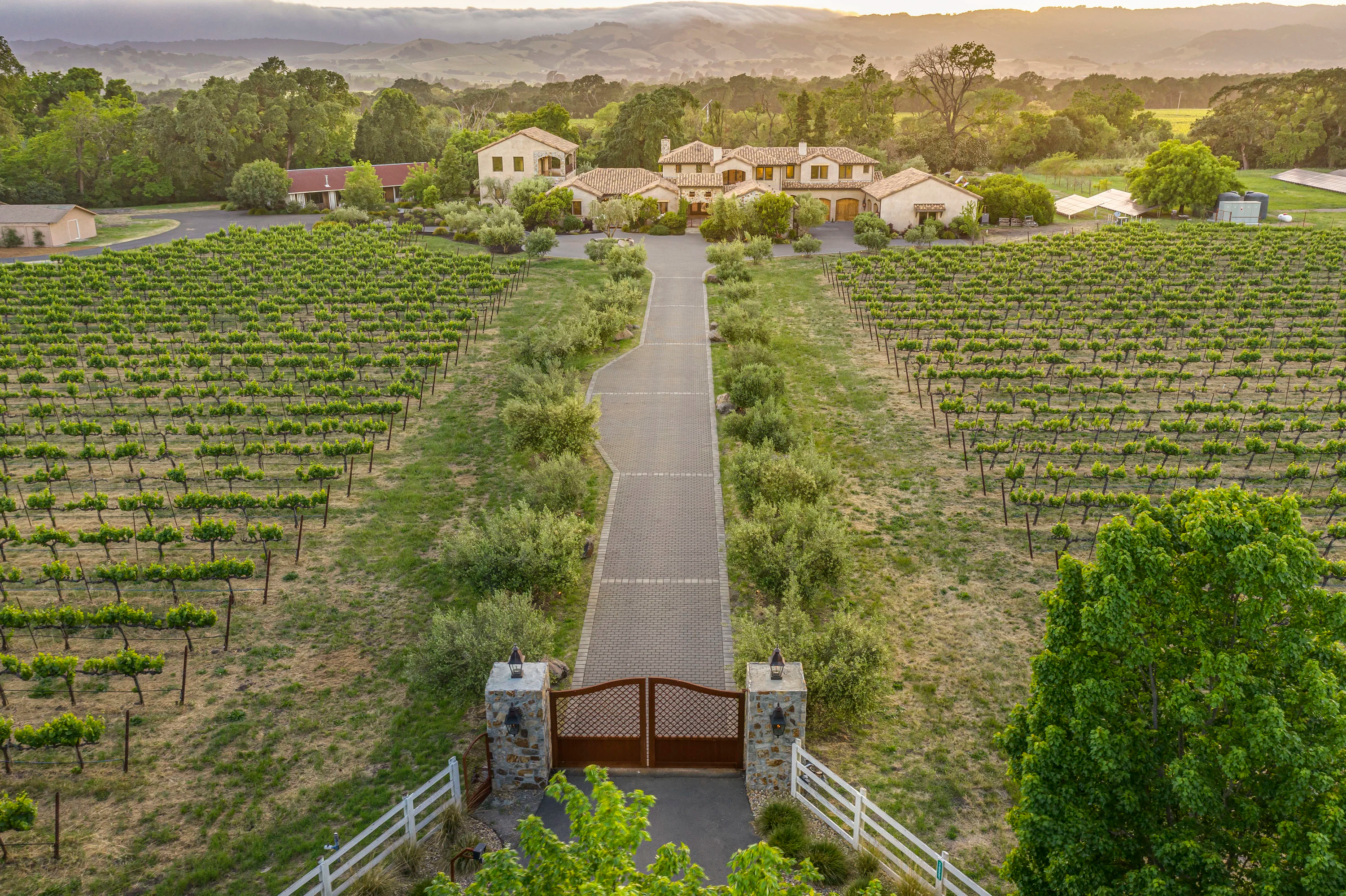21001 Broadway, Sonoma, California 95476 - 21001_Broadway_87_giixjx