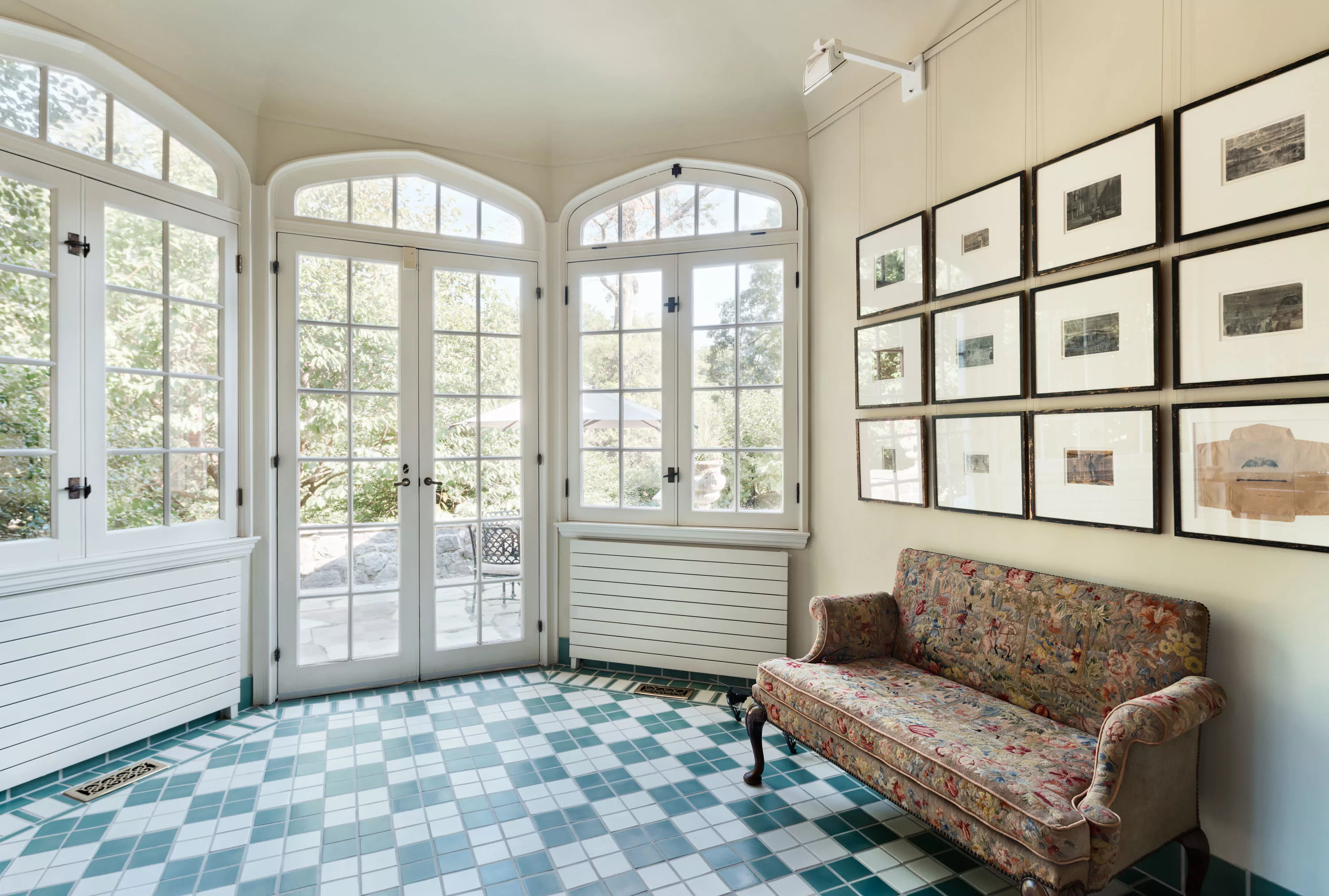 707 Weaver St., Larchmont, New York 10538 - 707-weaver-st-larchomont-ny-12-22-15-09-099_zjzdtg
