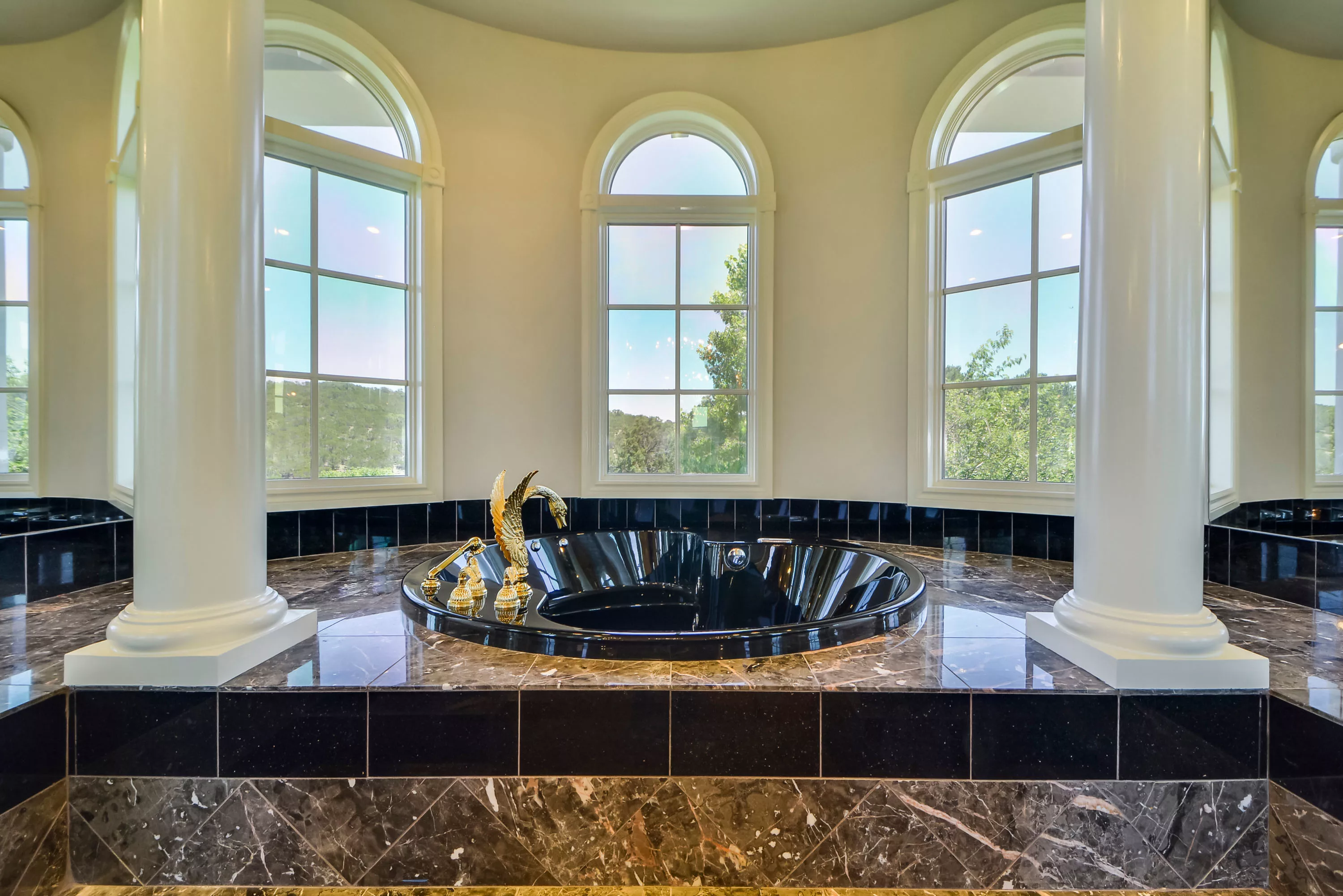 7500 Escala Dr., Austin, Texas 78735 - 7500-escala-dr-austin-tx-22-08-01-39-3939_ayuxj6