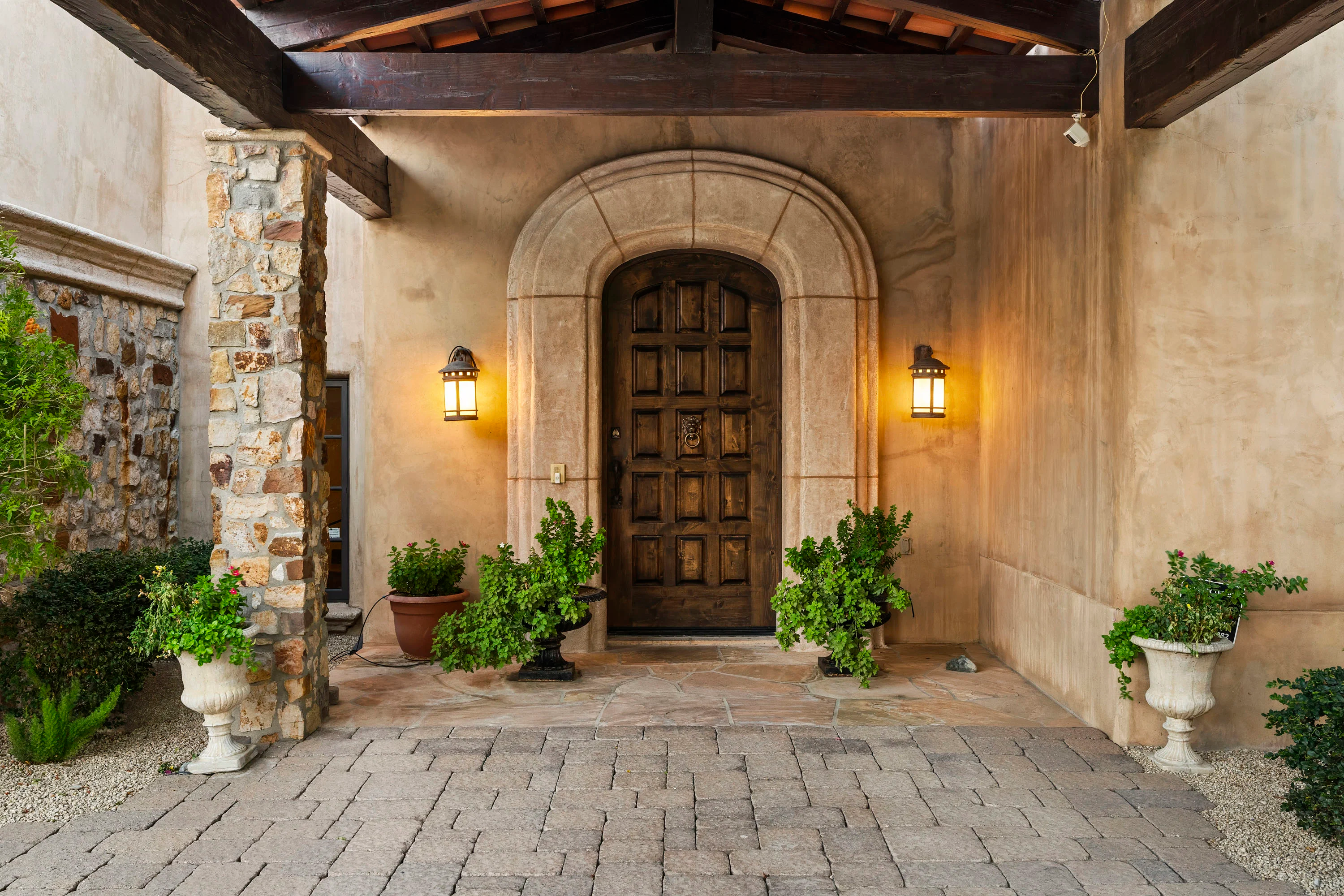 42398 North 102nd Street, Scottsdale, Arizona 85262 - 42398_N_102nd_St_03_xeofnd