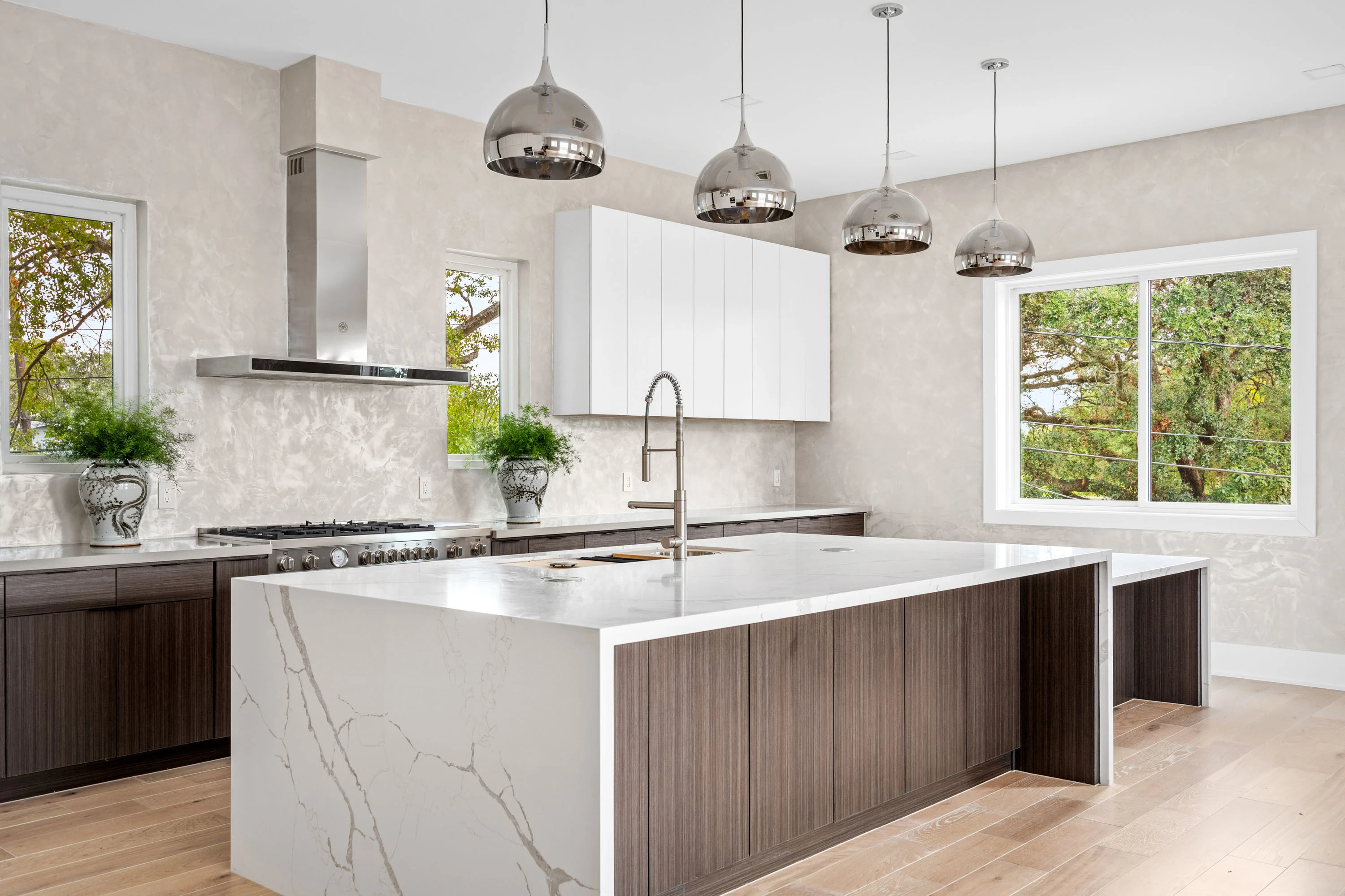 4903 Braesvalley Drive, Houston, Texas 77096 - 4903_Braesvalley_Dr_10_bgdcns