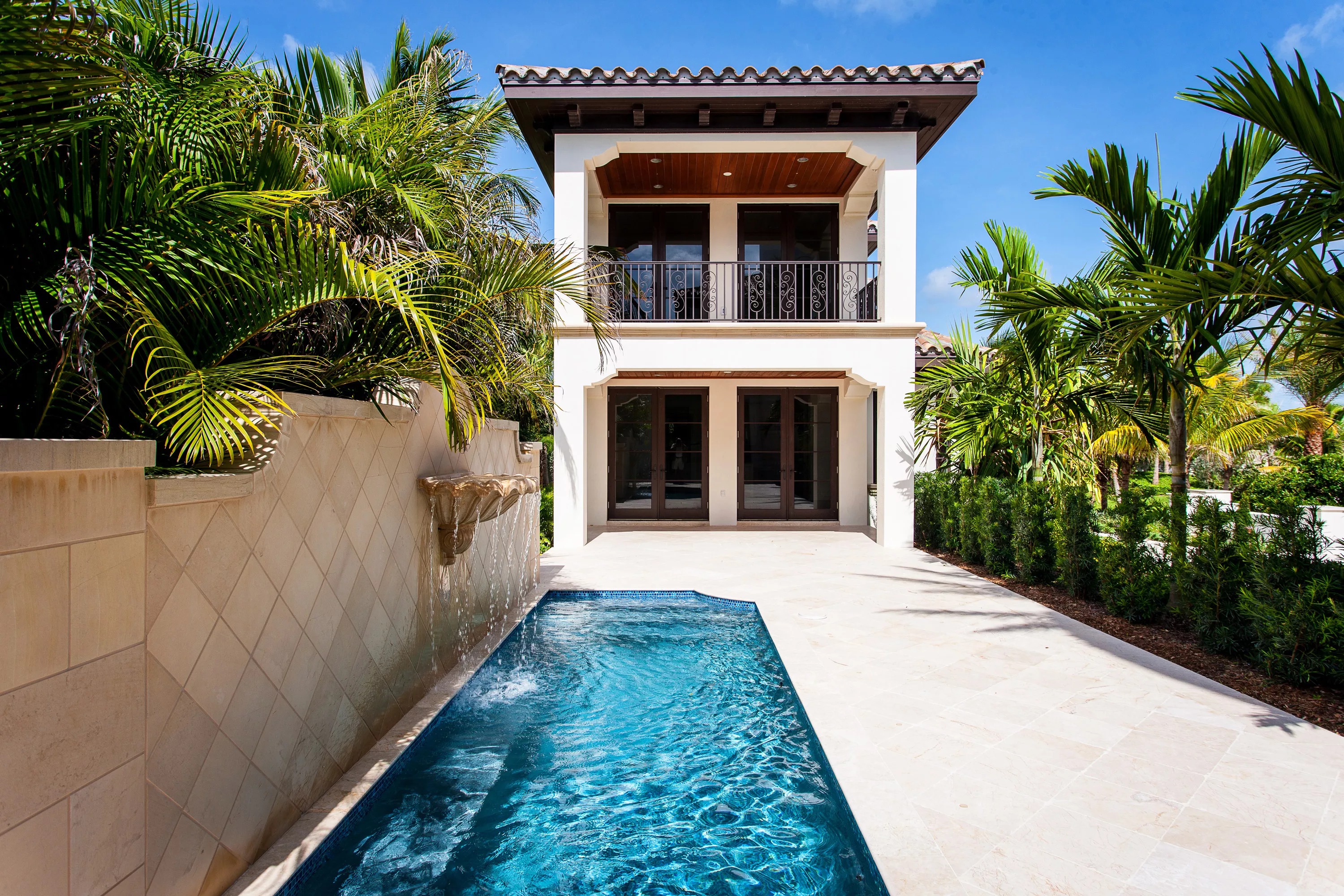 2460 S. Hwy A1A, Vero Beach, Florida 32963 - splendida-dimora-2460-s-hwy-a1a-luxury-real-estate-2_pqxymz