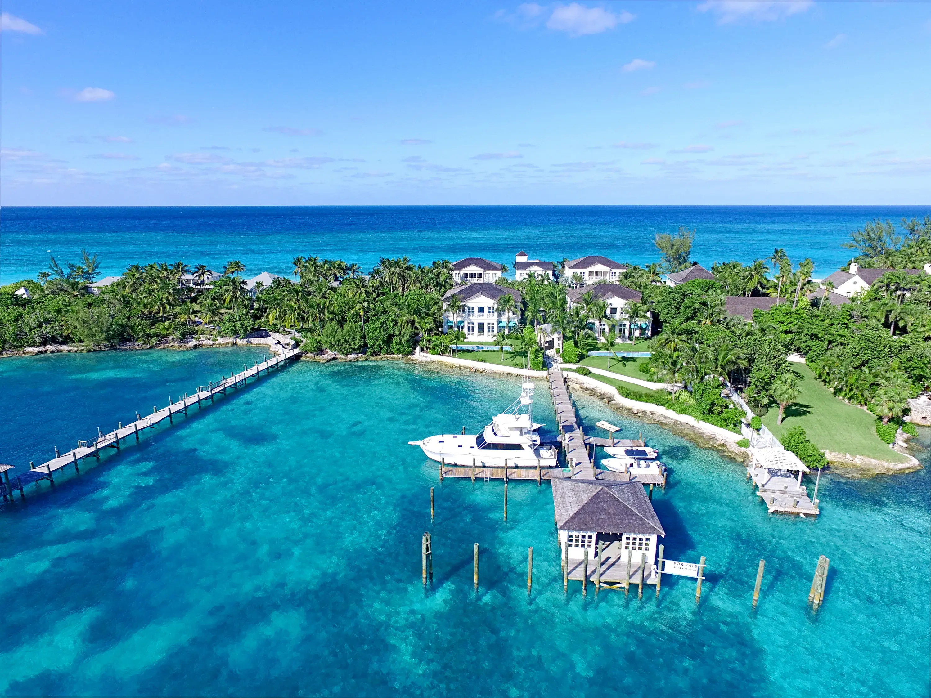 Paradise Island Beach House Villa 1, Paradise Island, Paradise Island , Bahamas - paradise-island-beach-house-villas-nassau-bahamas01_wtcgkd