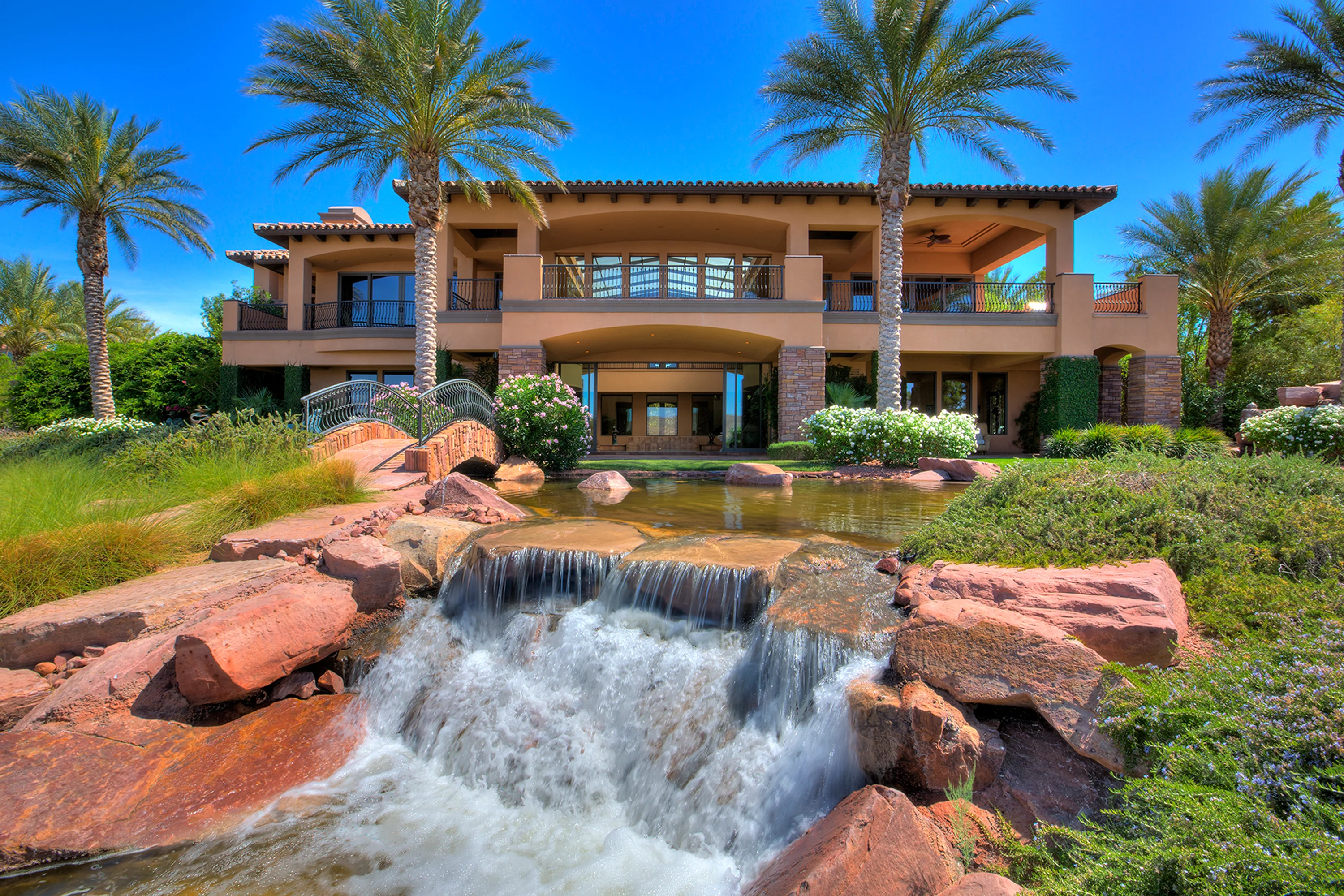 43 Rue Mediterra Drive, Lake Las Vegas, Nevada  - 43-rue-mediterra-drive-henderson-nevada19_fi2p3q