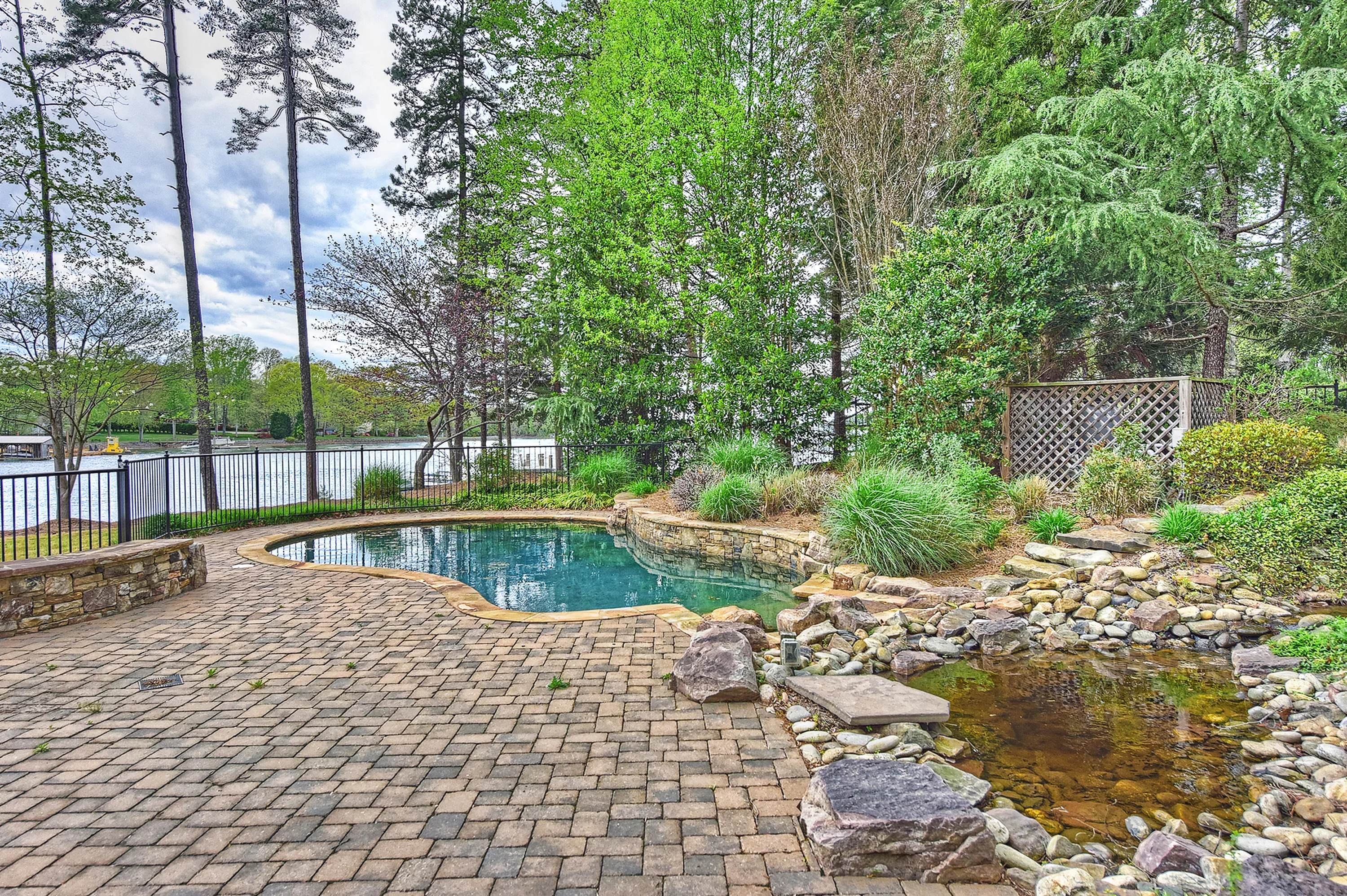 106 Grey Lady Court, Lake Norman, North Carolina 28117 - 106_Grey_Lady_Court_Lake_Norman_North_Carolina35_lhcnpy