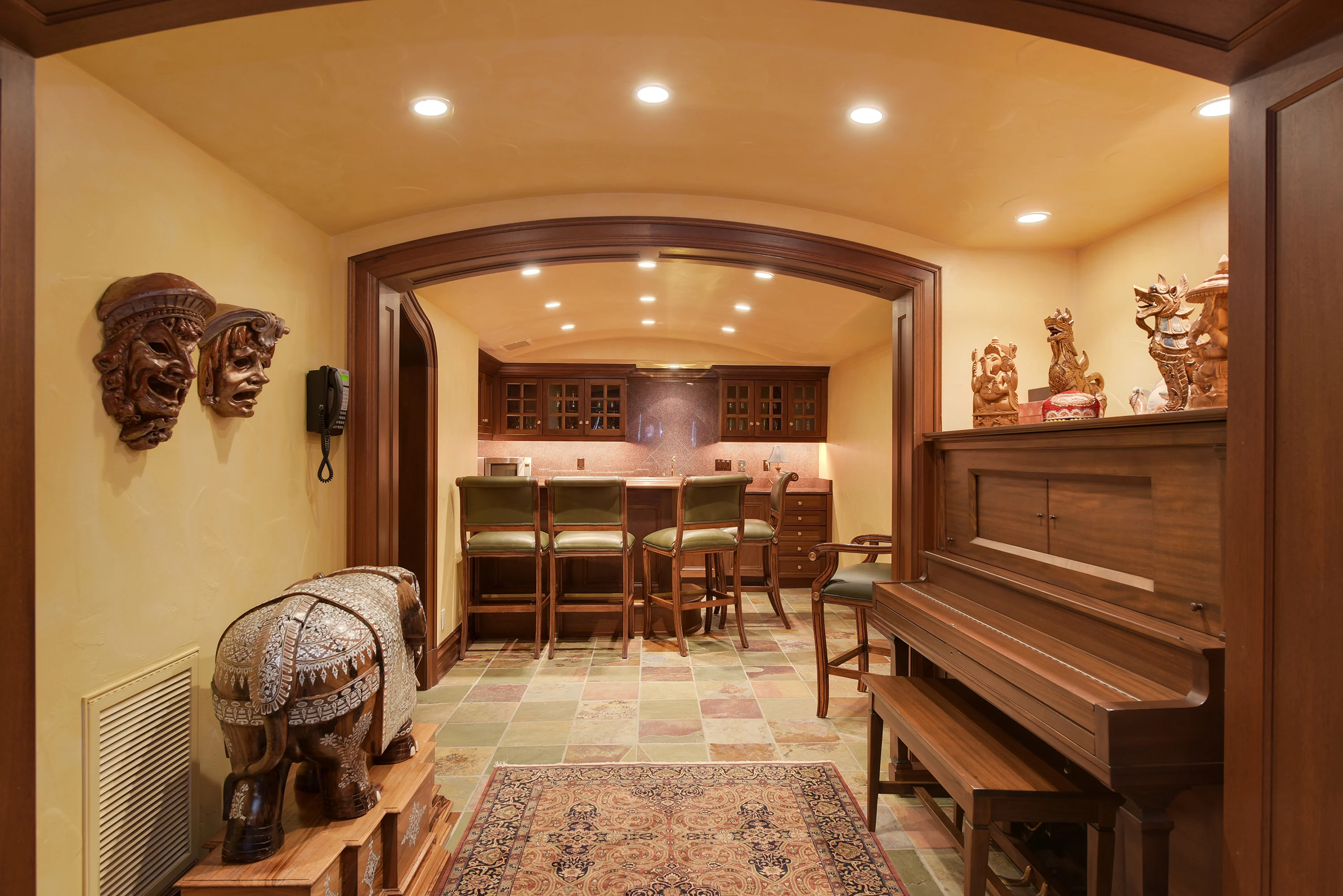 5270 N Lake Drive, Whitefish Bay, Wisconsin 53217 - 5270-N-Lake-Drive-27_pjsjxa
