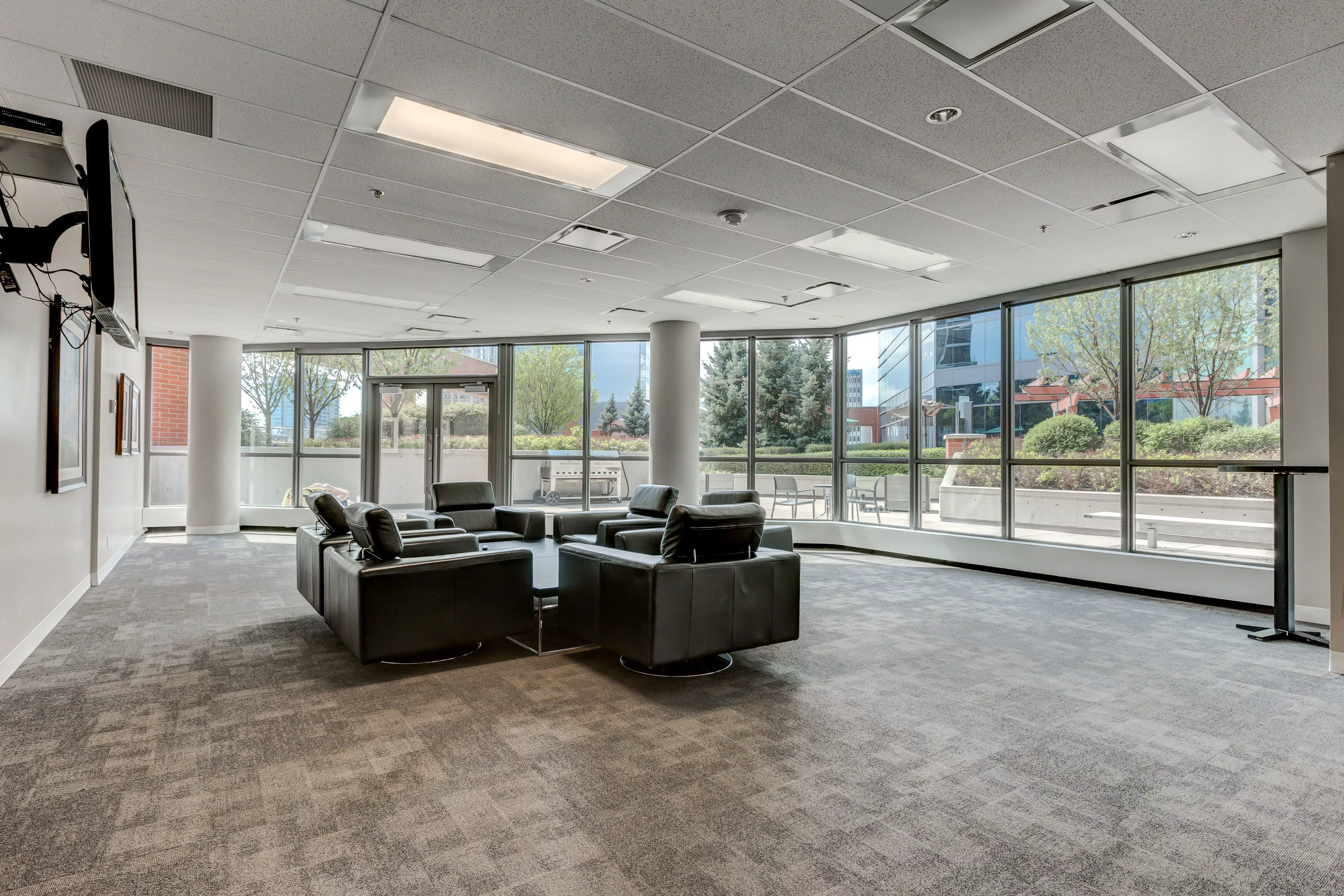 2601, 220 12th Avenue Southeast, Calgary, Alberta T2G 0R5, Canada - 2601-220-12th-avenue-southeast-calgary-alberta37_ozbtrb