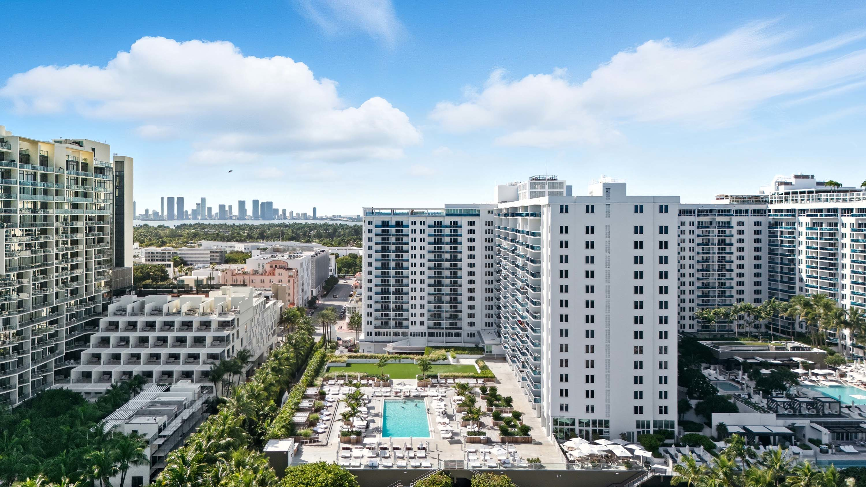 31 2301 Collins Ave Apt 1634 - Luxury Real Estate - Concierge Auctions