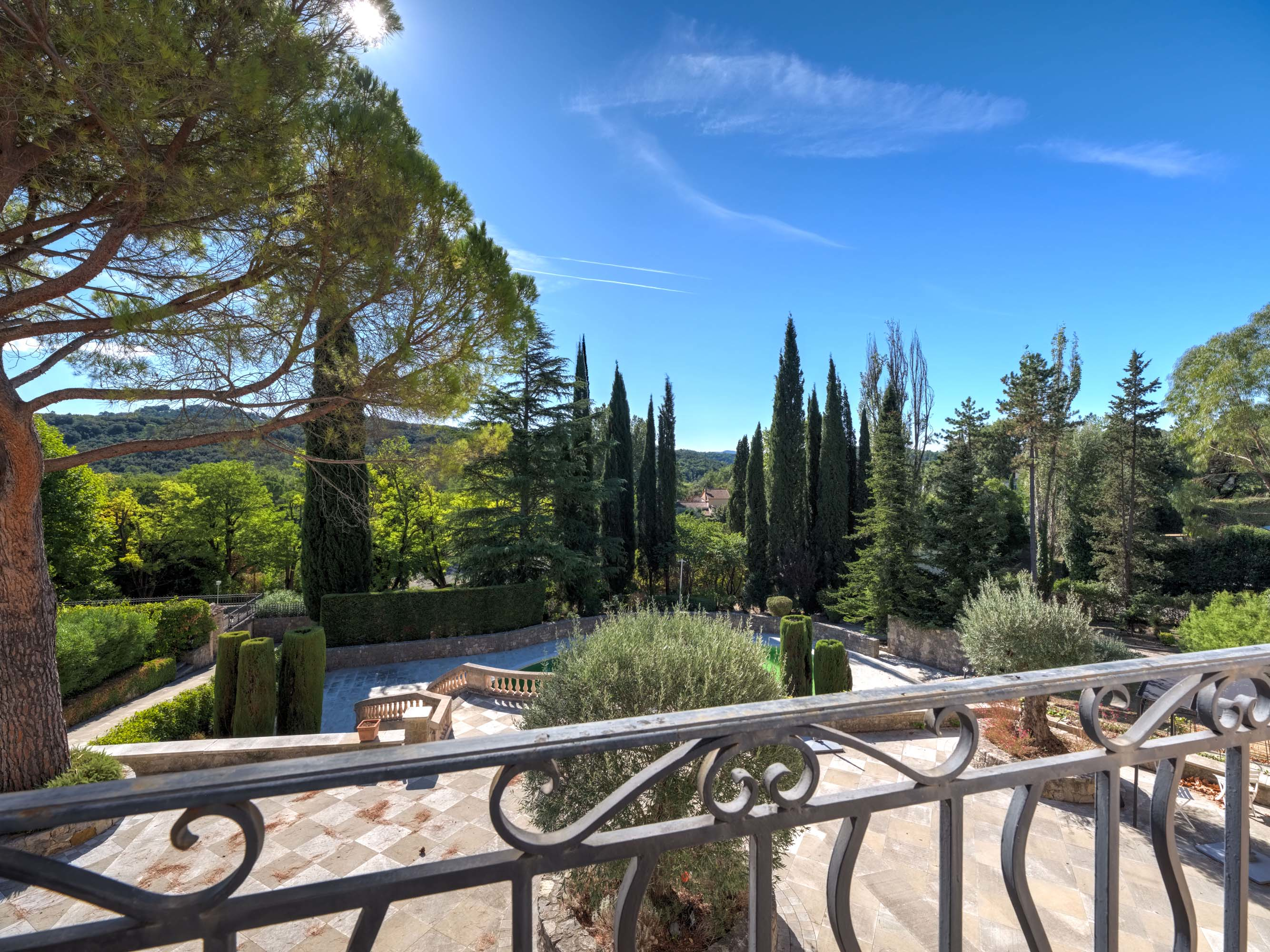 08 Château de Tournon - Luxury Real Estate - Concierge Auctions