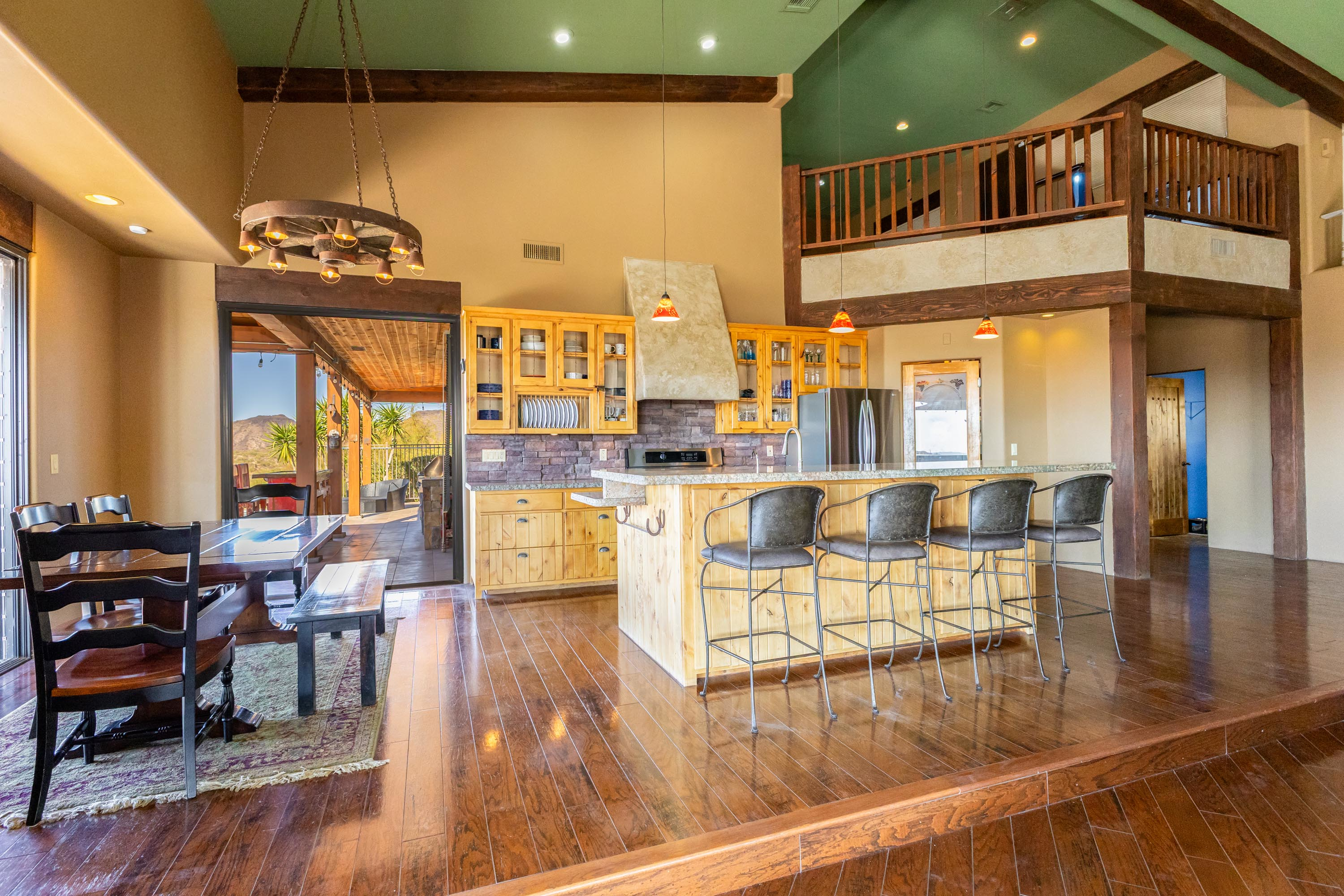 09 14426 N Vista Del Oro - Luxury Real Estate - Concierge Auctions