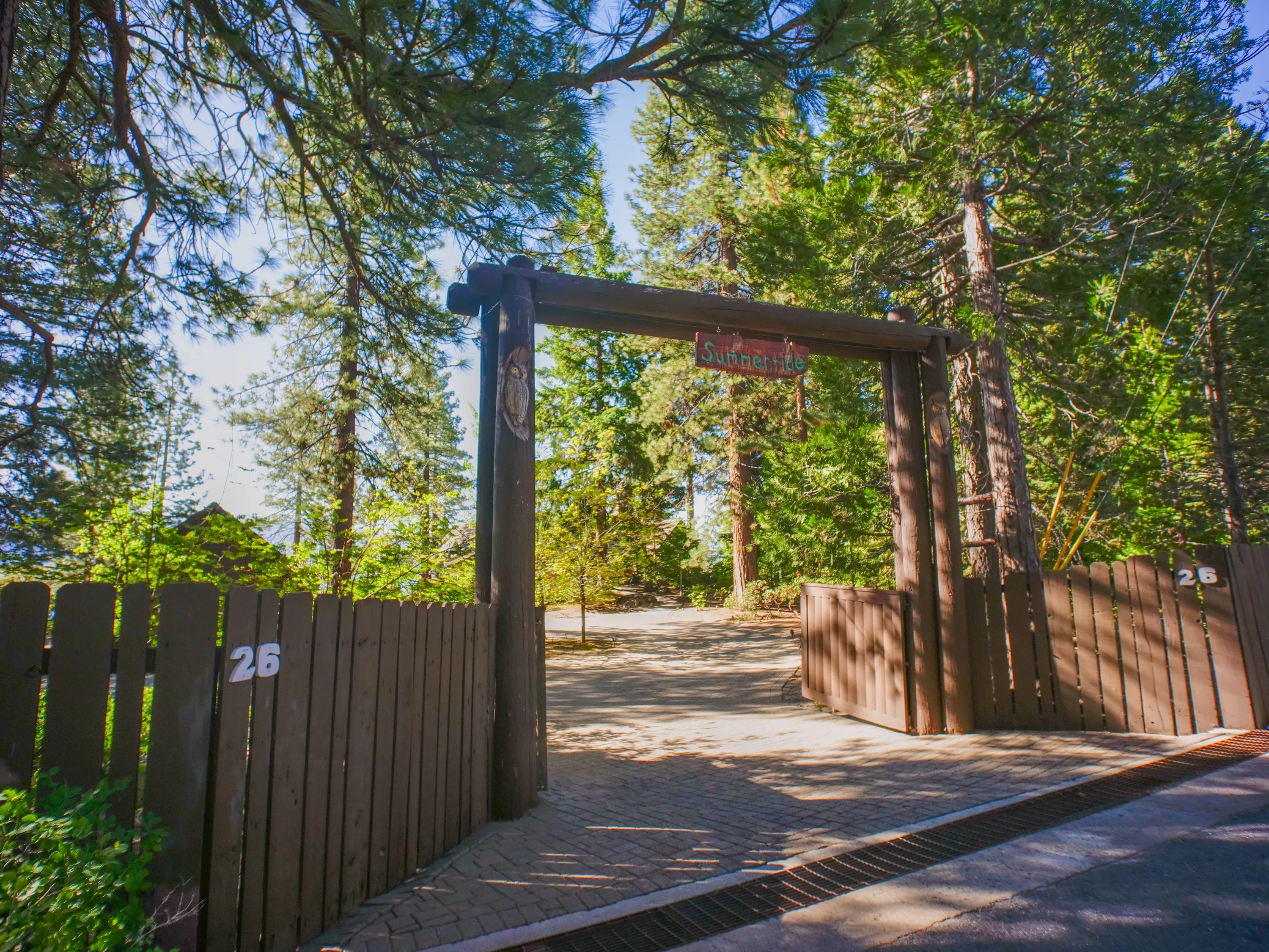 26 Calaneva Drive, Lake Tahoe, Nevada 89402 - 26-cala-neva-crystal-bay-nevada05_bz4zuh
