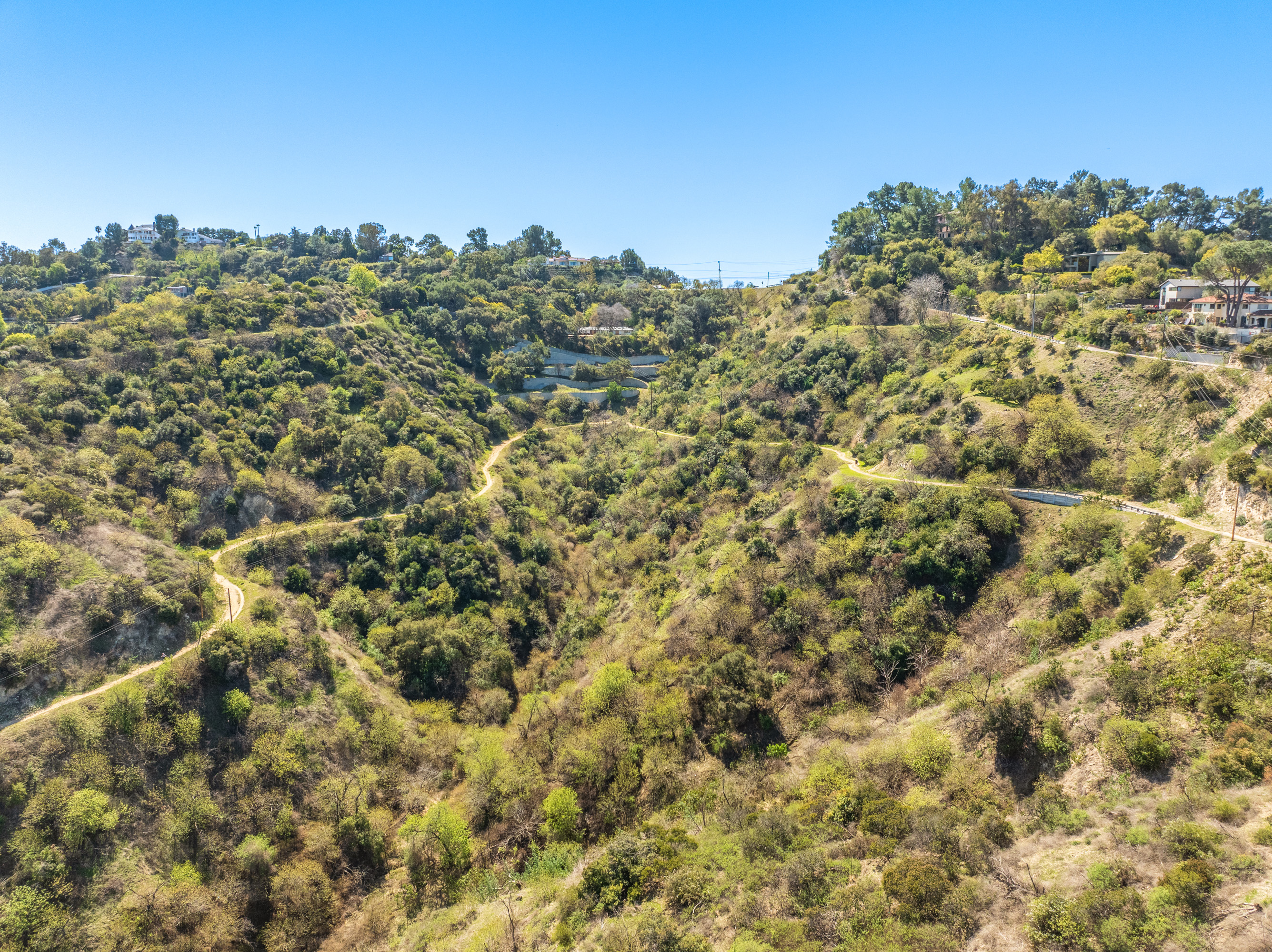 006 13511 Mulholland Dr