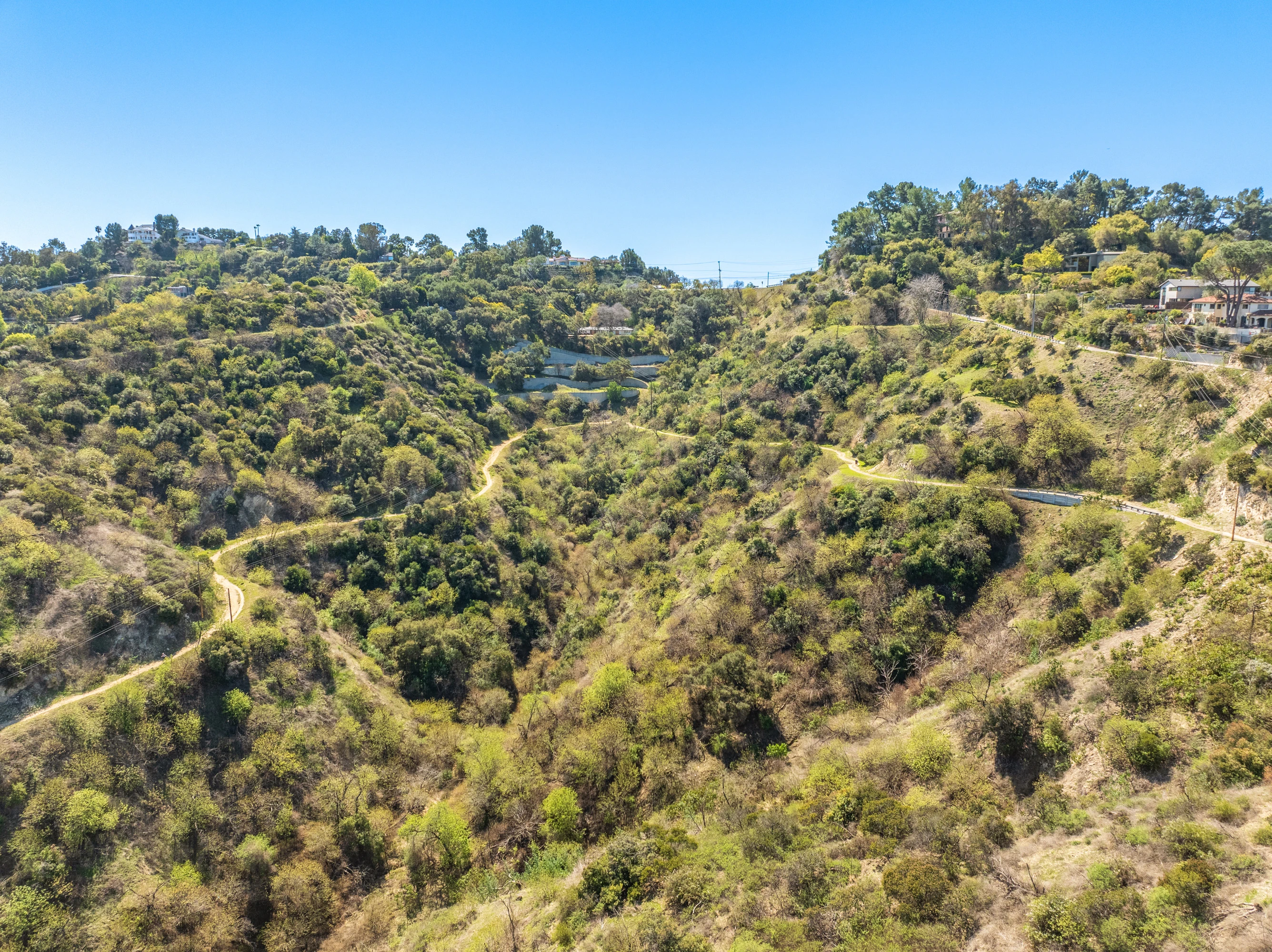 006 13511 Mulholland Dr