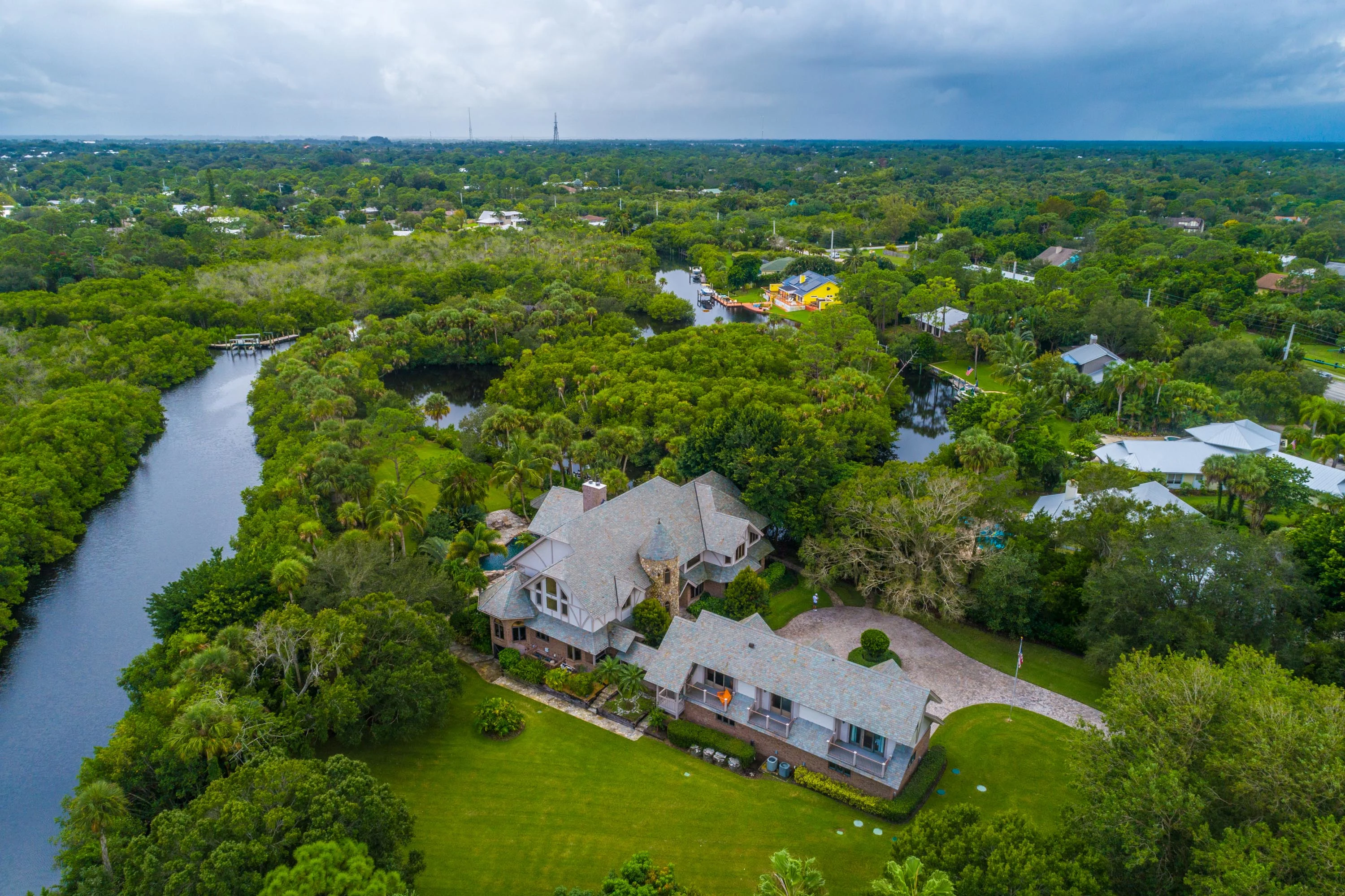 3221 SW Winding Way, Treasure Coast, Florida 34990 - 3221-sw-winding-way-palm-city-florida68_ylwehf