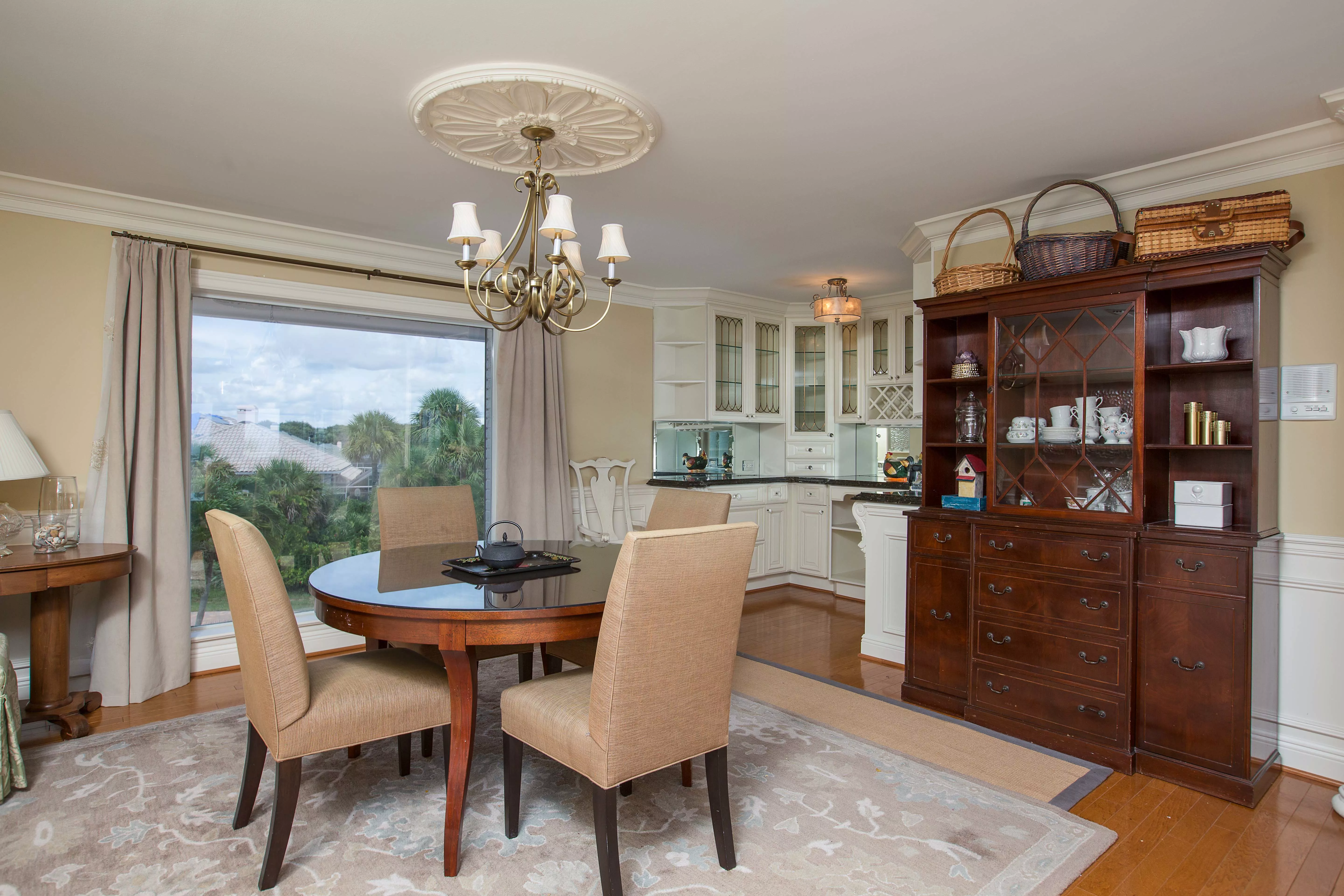 908 Holoma Drive, Vero Beach, Florida 32963 - 908-holoma-drive-vero-beach-florida10_qk3xje