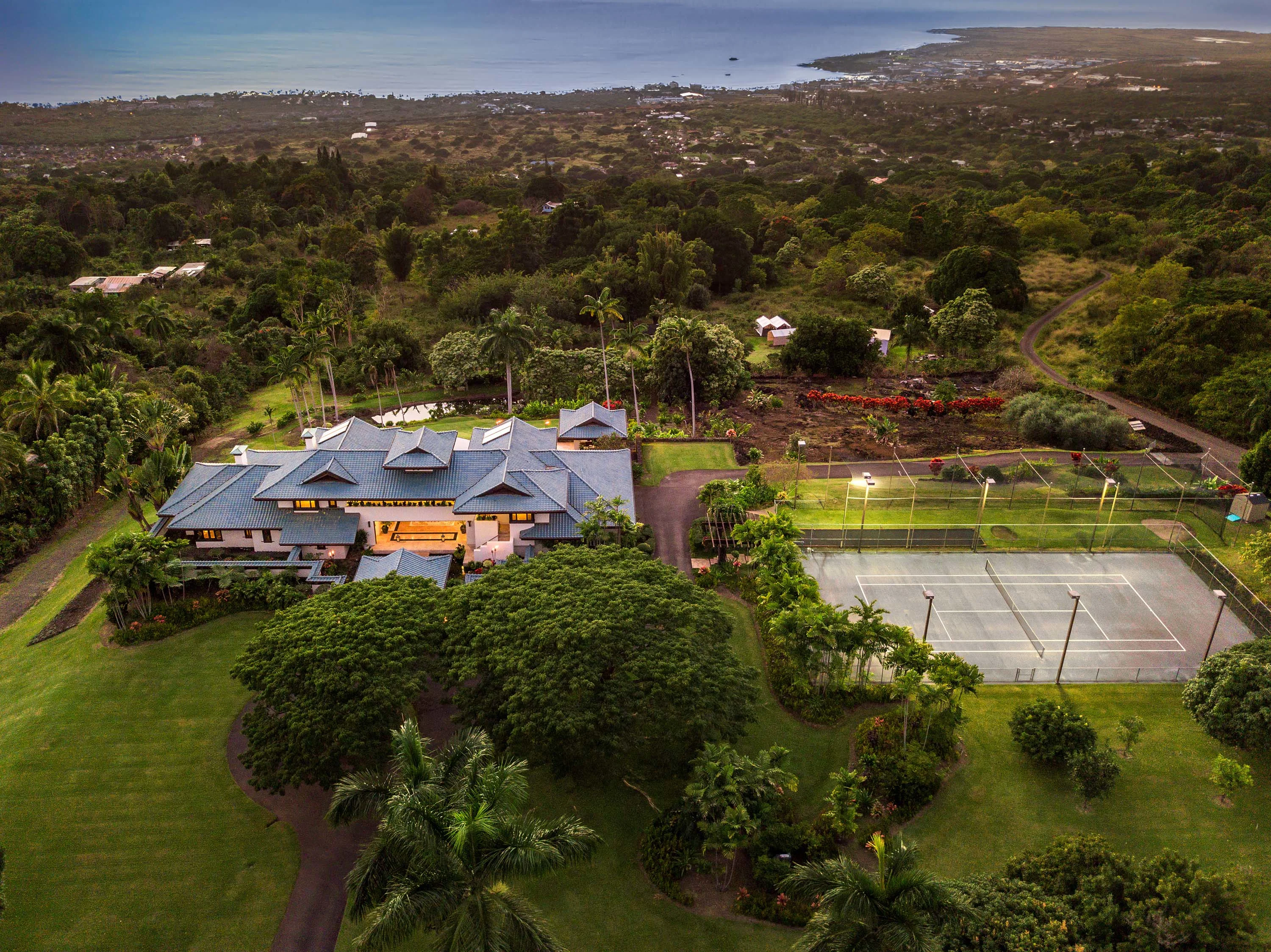 75-5710 Mamalahoa Highway, Big Island, Hawaii 96725 - 75-5710-mamalahoa-highway-holualoa-hawaii01_kul2ol