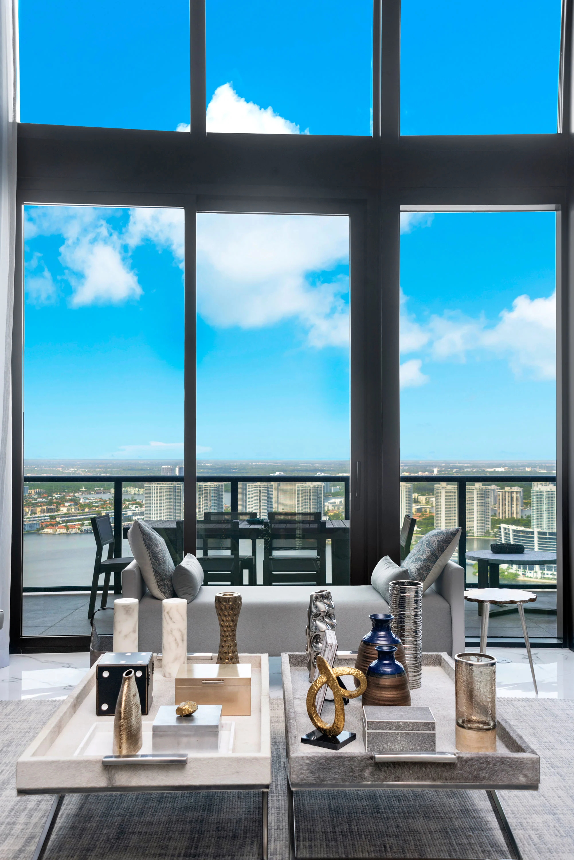 18555 Collins Ave, Apt 4603, Porsche Design Tower, Miami, Florida 33160 - 18555-collins-avenue-apartment-4603-sunny-isles-beach-florida12_frbiqa