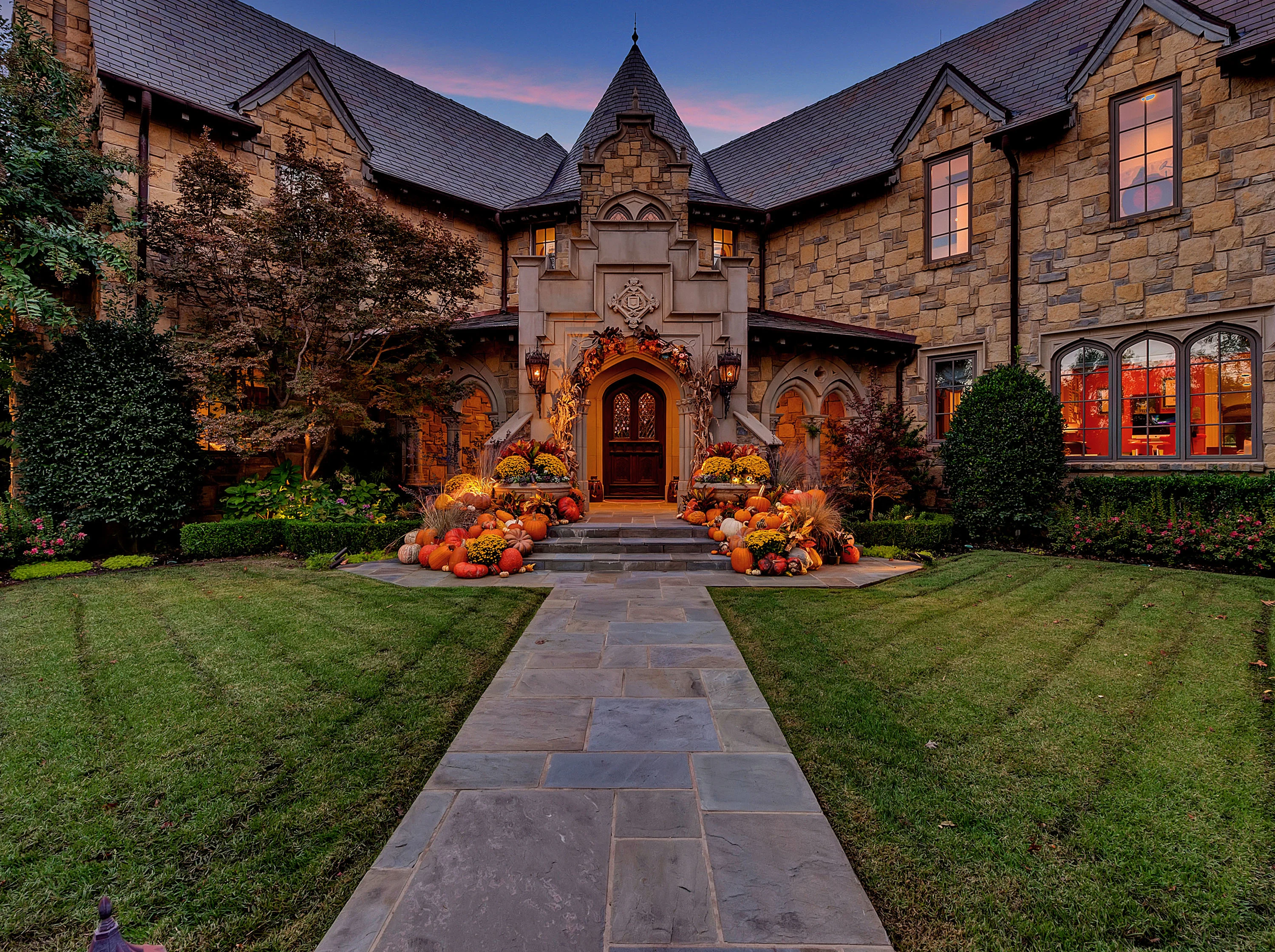 2006 Navasota Cove, Dallas/Fort Worth Area, Texas 76262 - 2006-navasota-cove-westlake-texas03_fmytwk