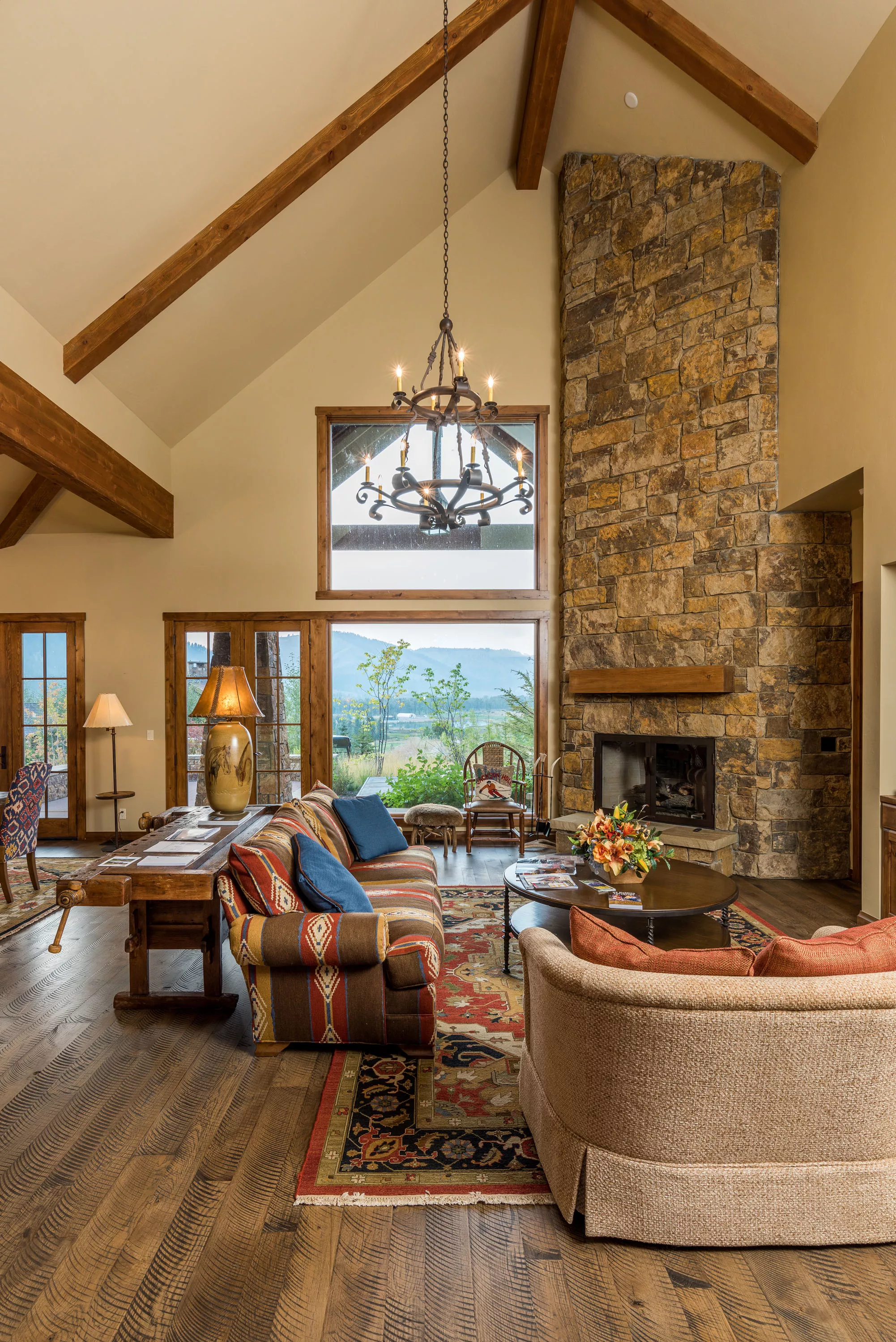 585 W Lodge Cottage Drive, Jackson Hole, Wyoming 83001 - 585_W_Lodge_Cottage_Drive_04_m9mhev