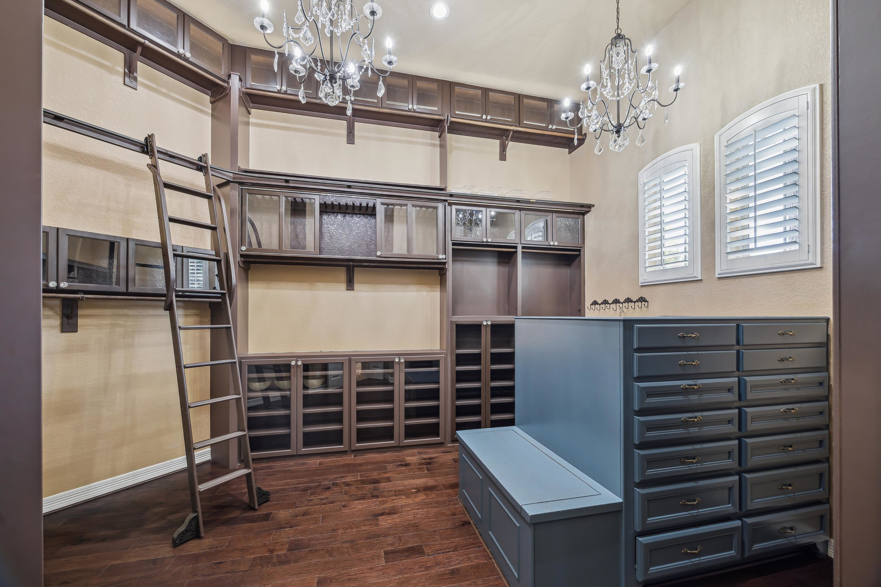 27 27919 Hansons Ct - Luxury Real Estate - Concierge Auctions