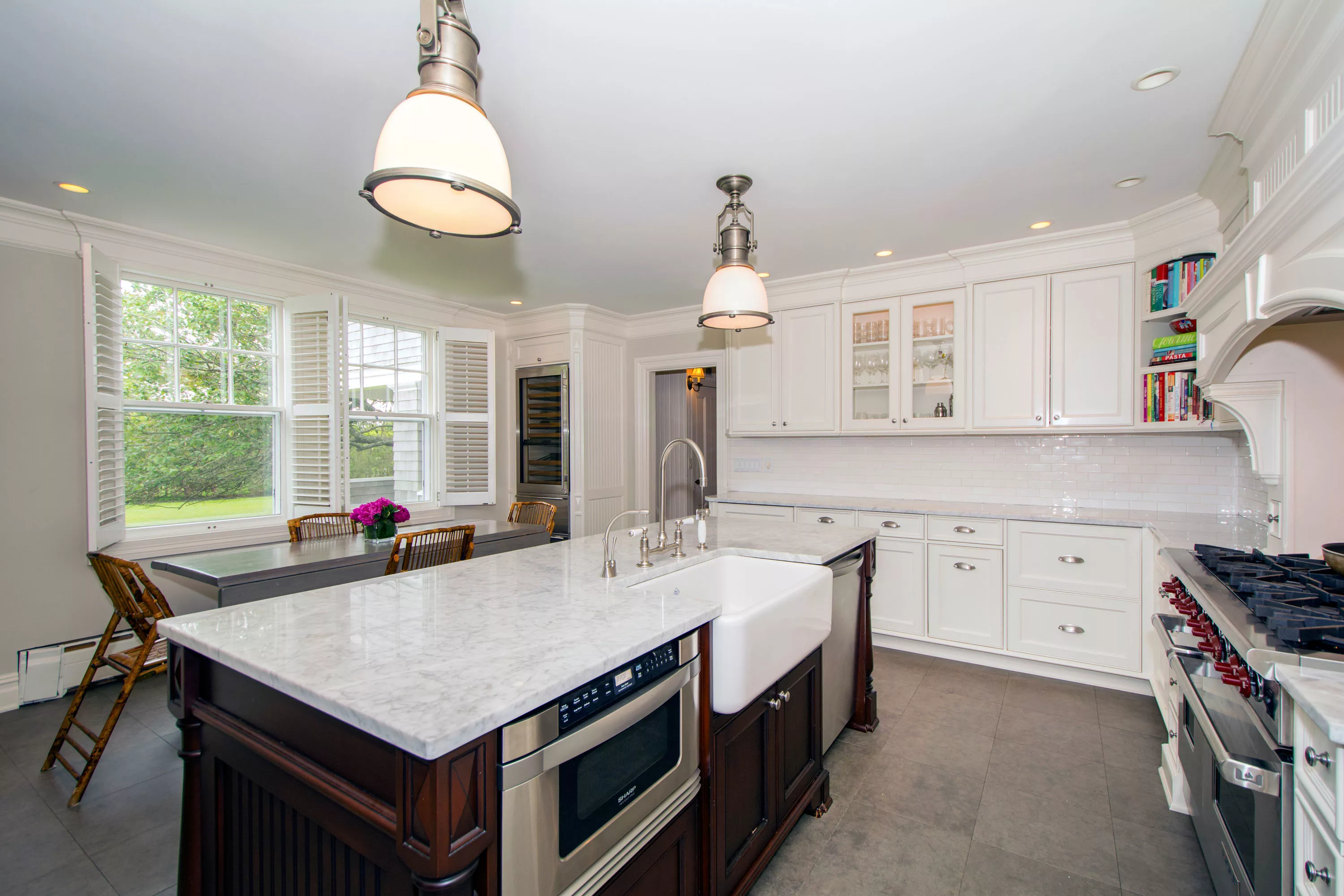 14 Halsey Ave, Westhampton Beach, New York 11978 - 14-halsey-ave-westhampton-beach-ny-06-13-14-56-5656_lgsdn0