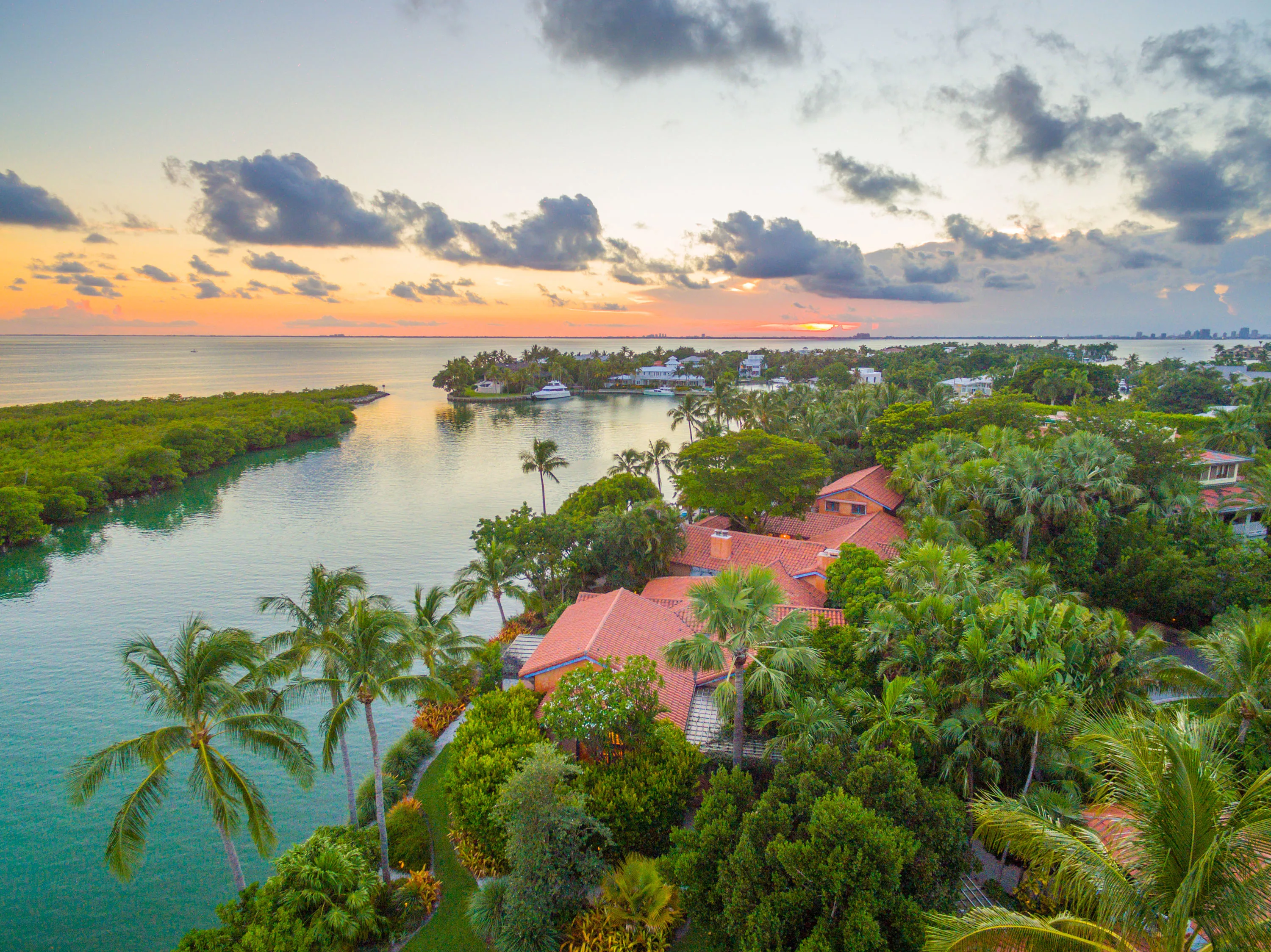 960 Harbor Drive, Key Biscayne, Florida 33149 - 960-harbor-drive-key-biscayne-florida58_iiojyq