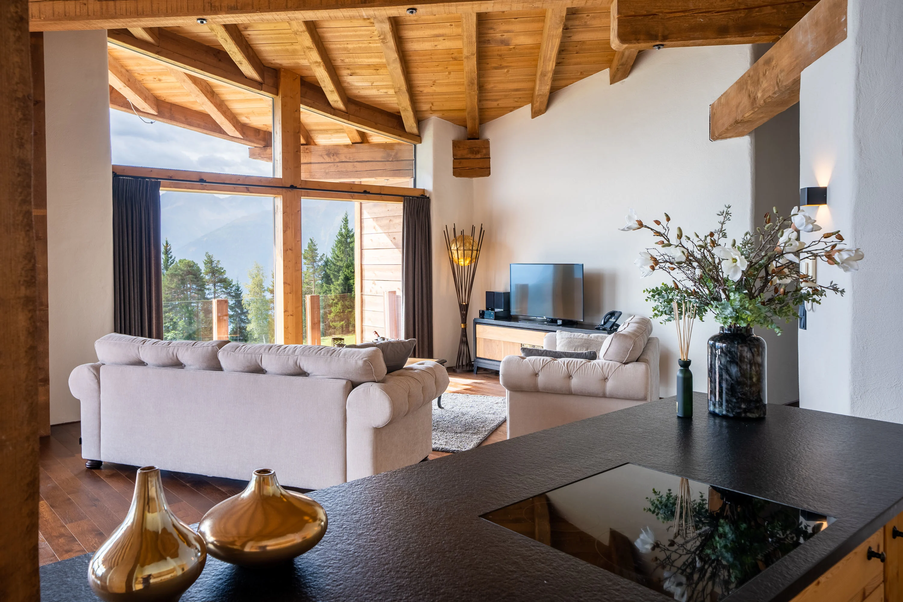 Luxury Mountain Chalet, Seefeld, Austrian Alps, Tirol , Austria - luxury-mountain-chalet-tirol-seefeld-austria04_q4wa6e