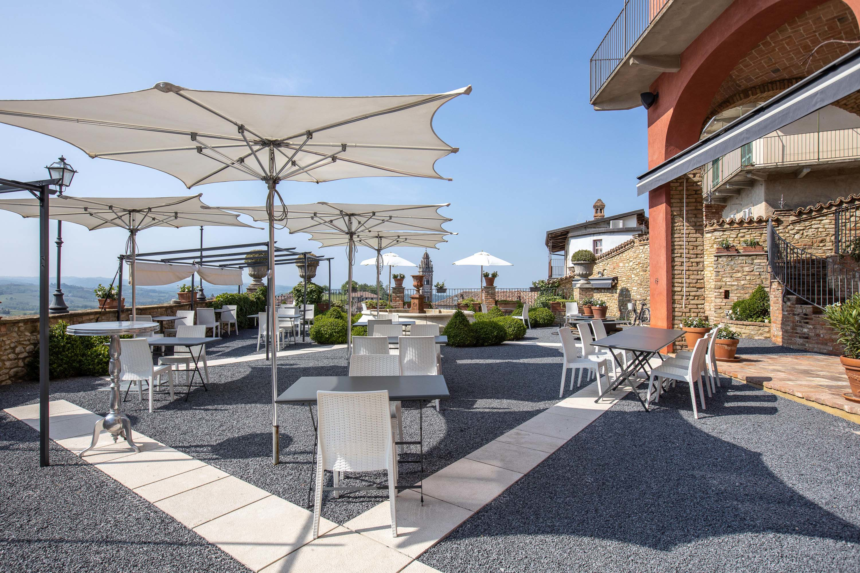 05 Palazzo Martinengo, Via Cavour 10 , & 10A, & 12, Monforte d-Alba, Barolo, 12065 Italy - Luxury Real Estate - Concierge Auctions