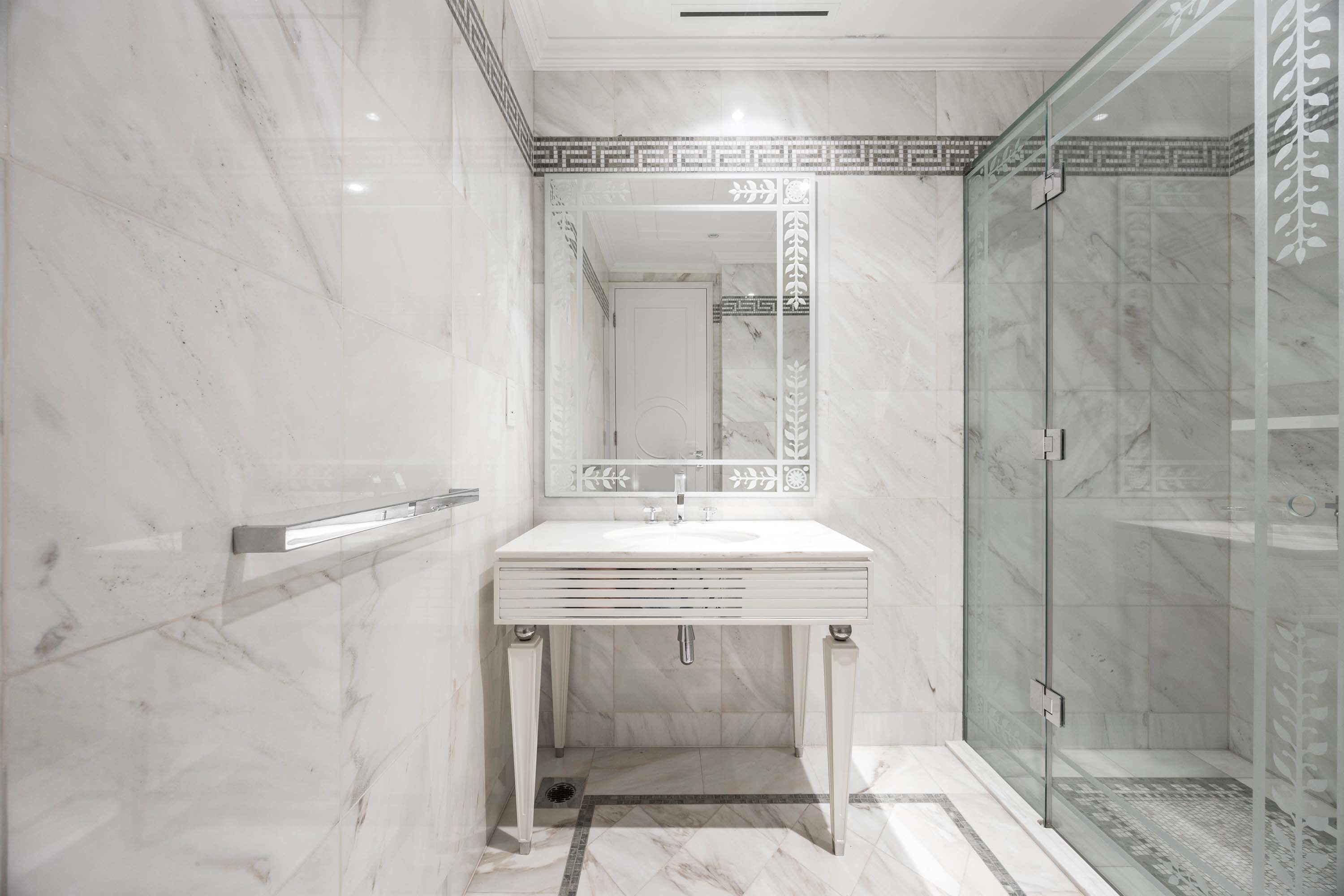 28 Palazzo Versace, Apartment 2316, Al Jaddaf, Jaddaf Waterfront, Dubai, UAE