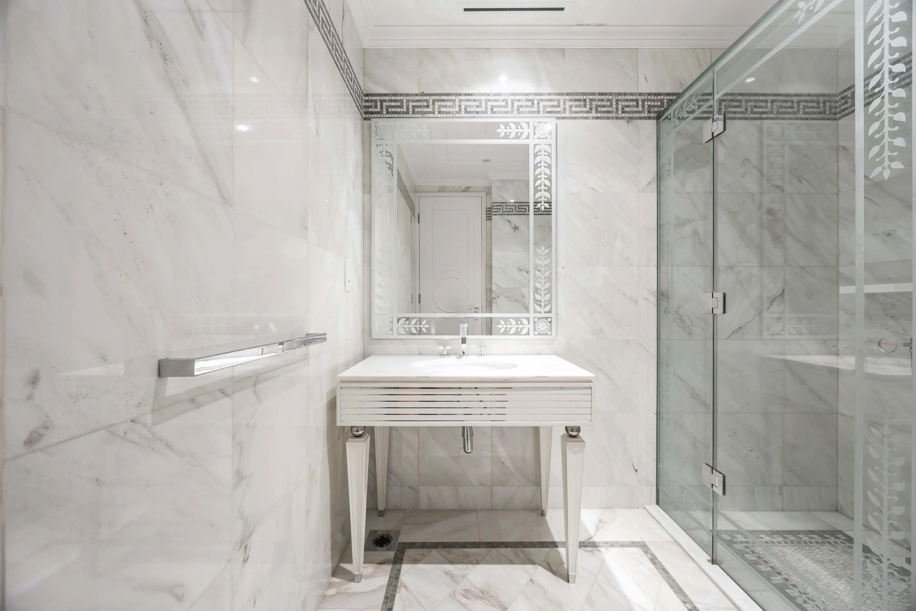 28 Palazzo Versace, Apartment 2316, Al Jaddaf, Jaddaf Waterfront, Dubai, UAE