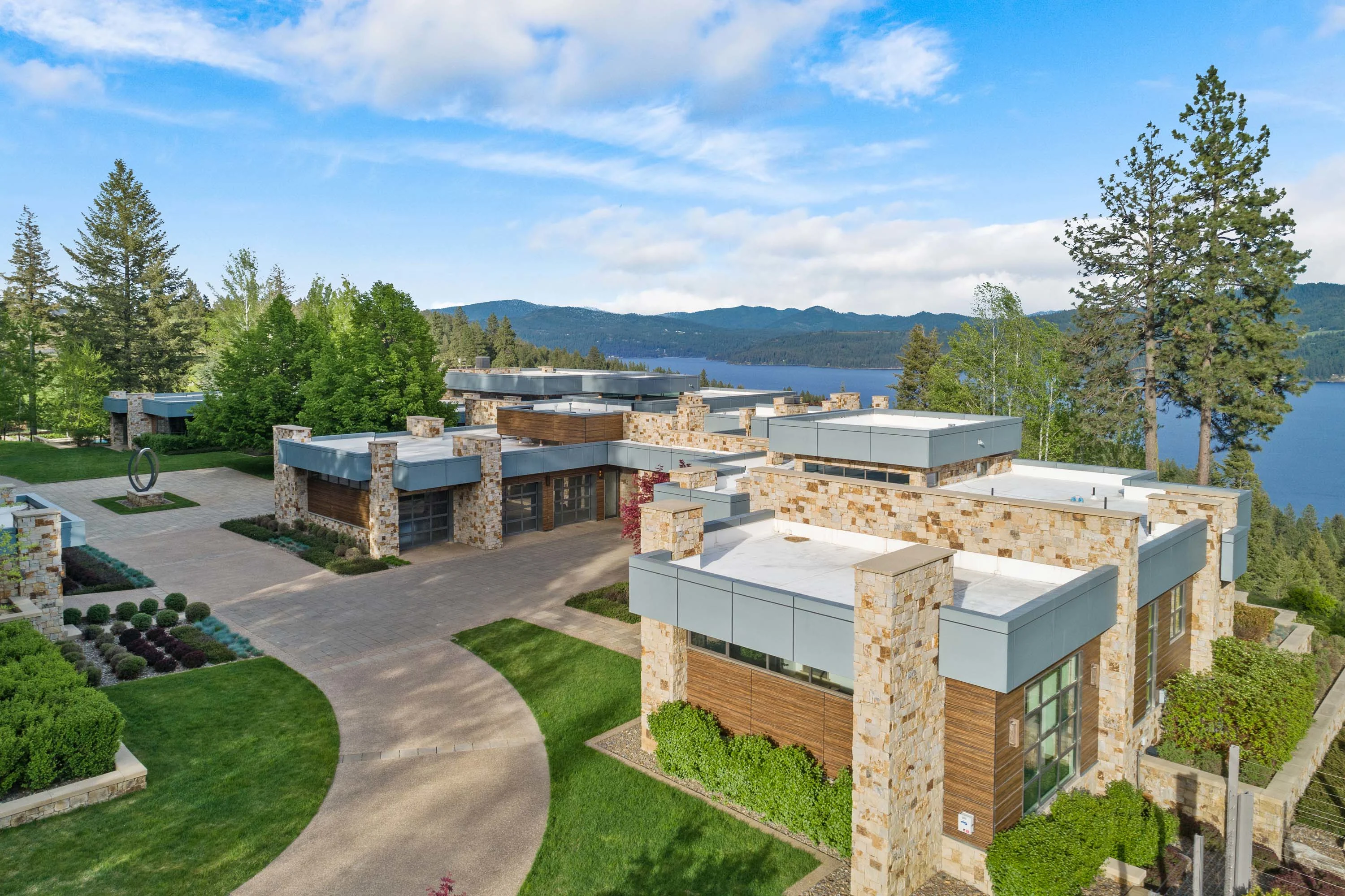 5468 West Carnelian Drive, Pynewoods Estate | The Golf and Lake Club at Black Rock, Coeur d'Alene, Idaho 83814 - 47_-_Aerial_5468WCarnellanDr-2_spfvnn