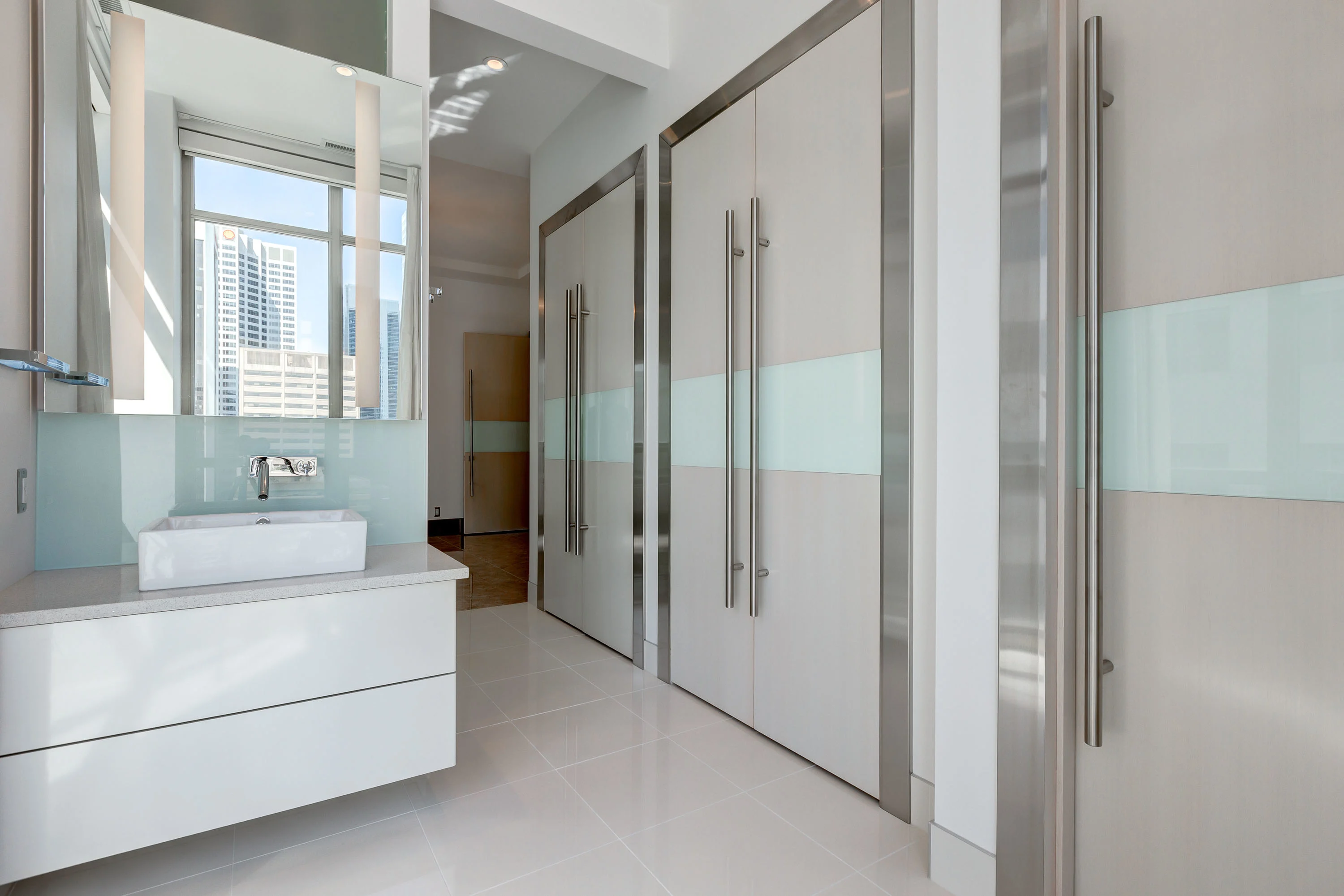 701 3rd Avenue SW, #1101, Calgary, Alberta T2P 5R3, Canada - 701-3rd-avenue-sw-1101-calgary-alberta-canada42_lkeqb4