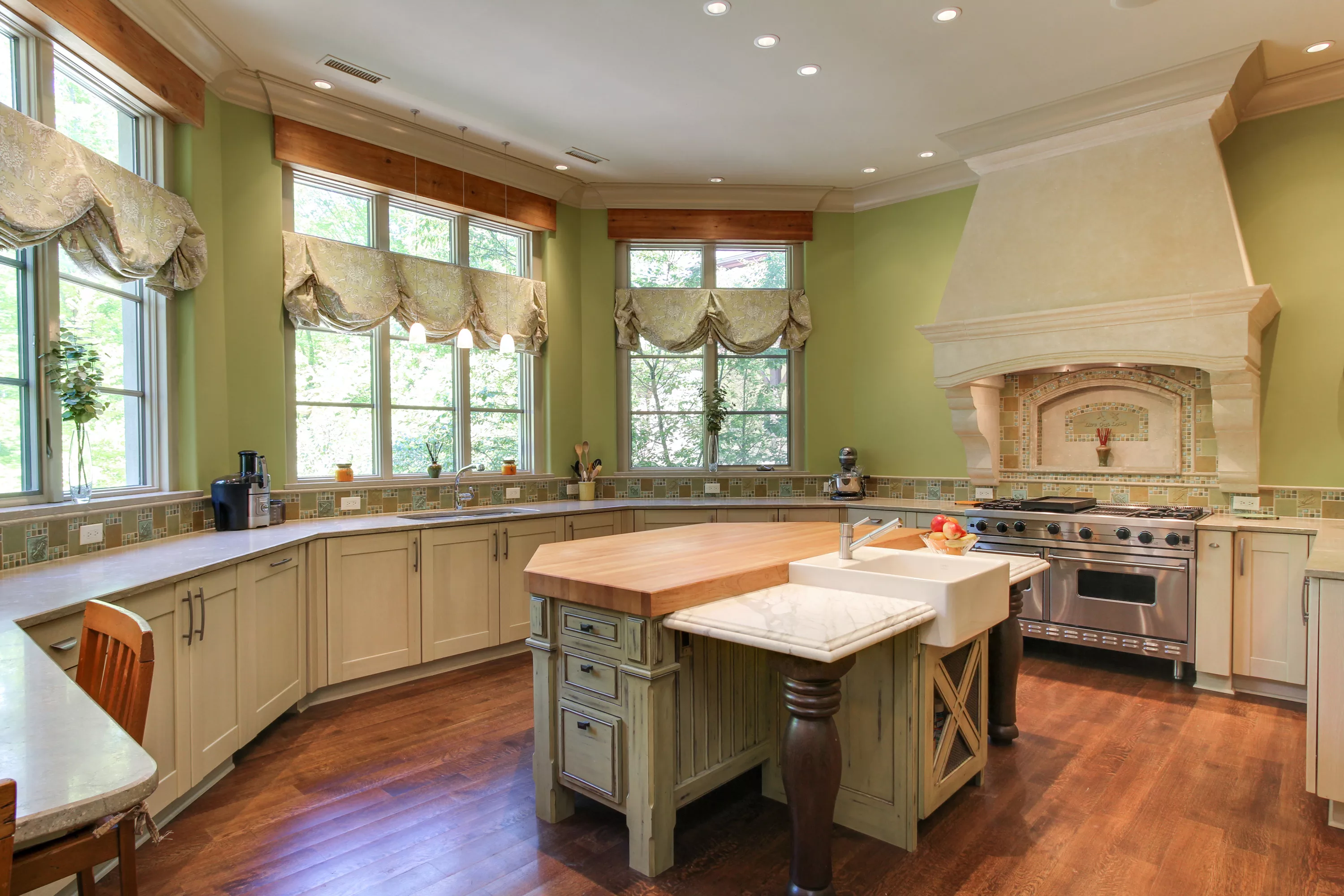 2604 Chelmsford Court, Cary, North Carolina 27518 - cest-la-joie-2604-chelmsford-court-luxury-real-estate-13_av3tvw