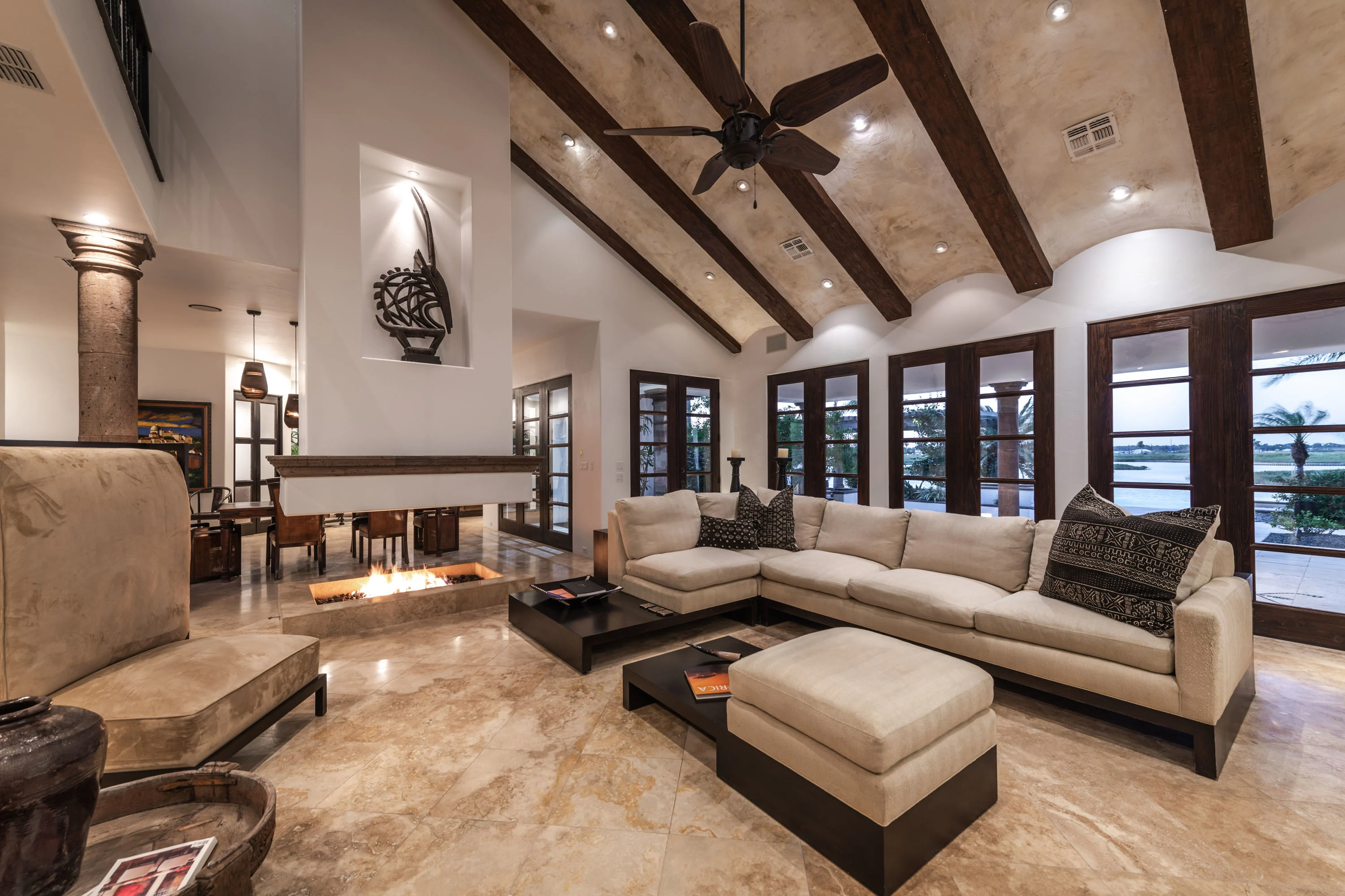16 La Buena Vida Drive, Rockport, Texas Coast, Texas 78336 - casa-mombasa-16-la-buena-vida-drive-aransas-pass-texas03_uokz0l