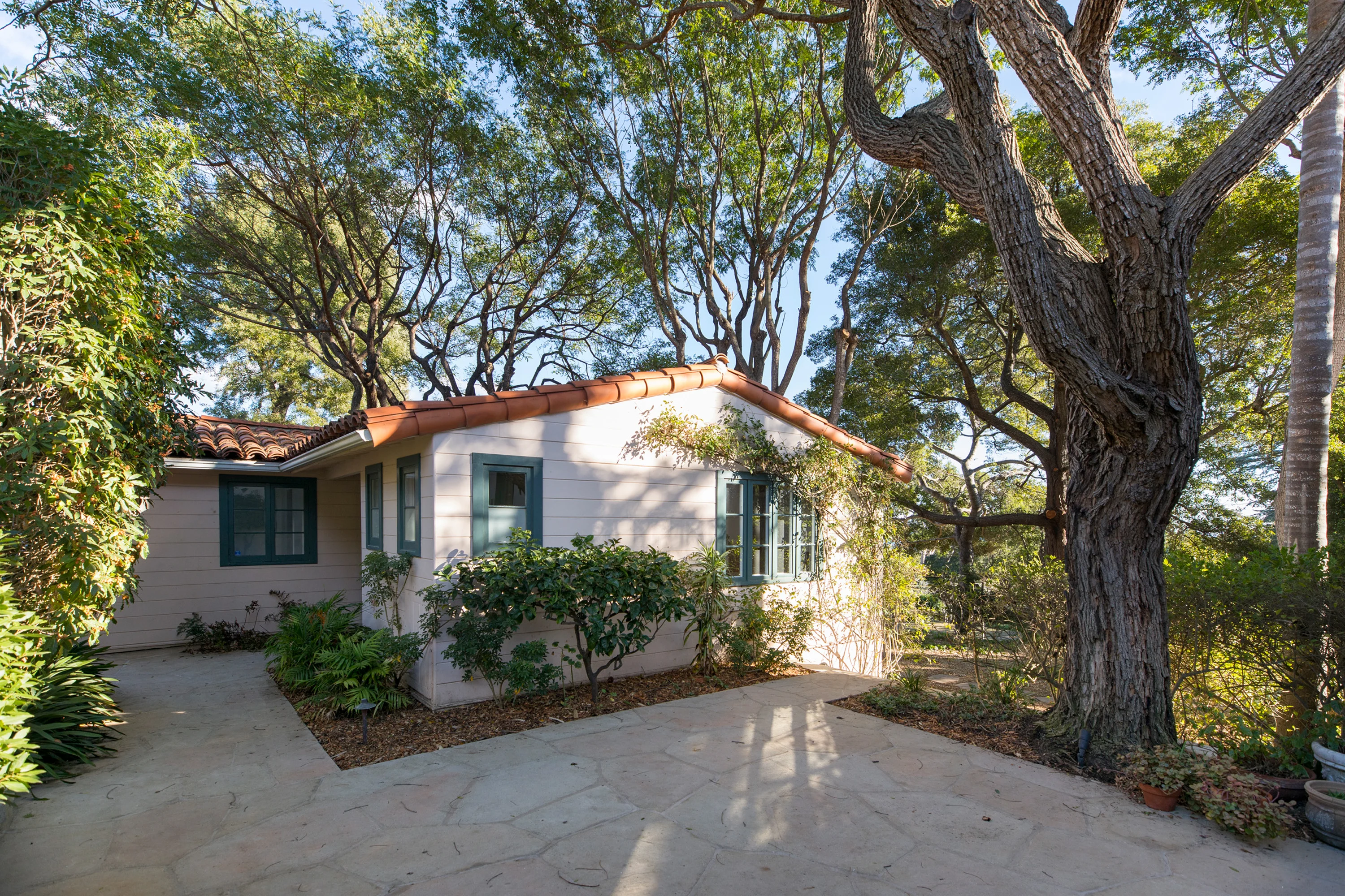 859 Picacho Lane, Montecito, California  - 859-picacho-lane-santa-barbara-california31_mse1vq
